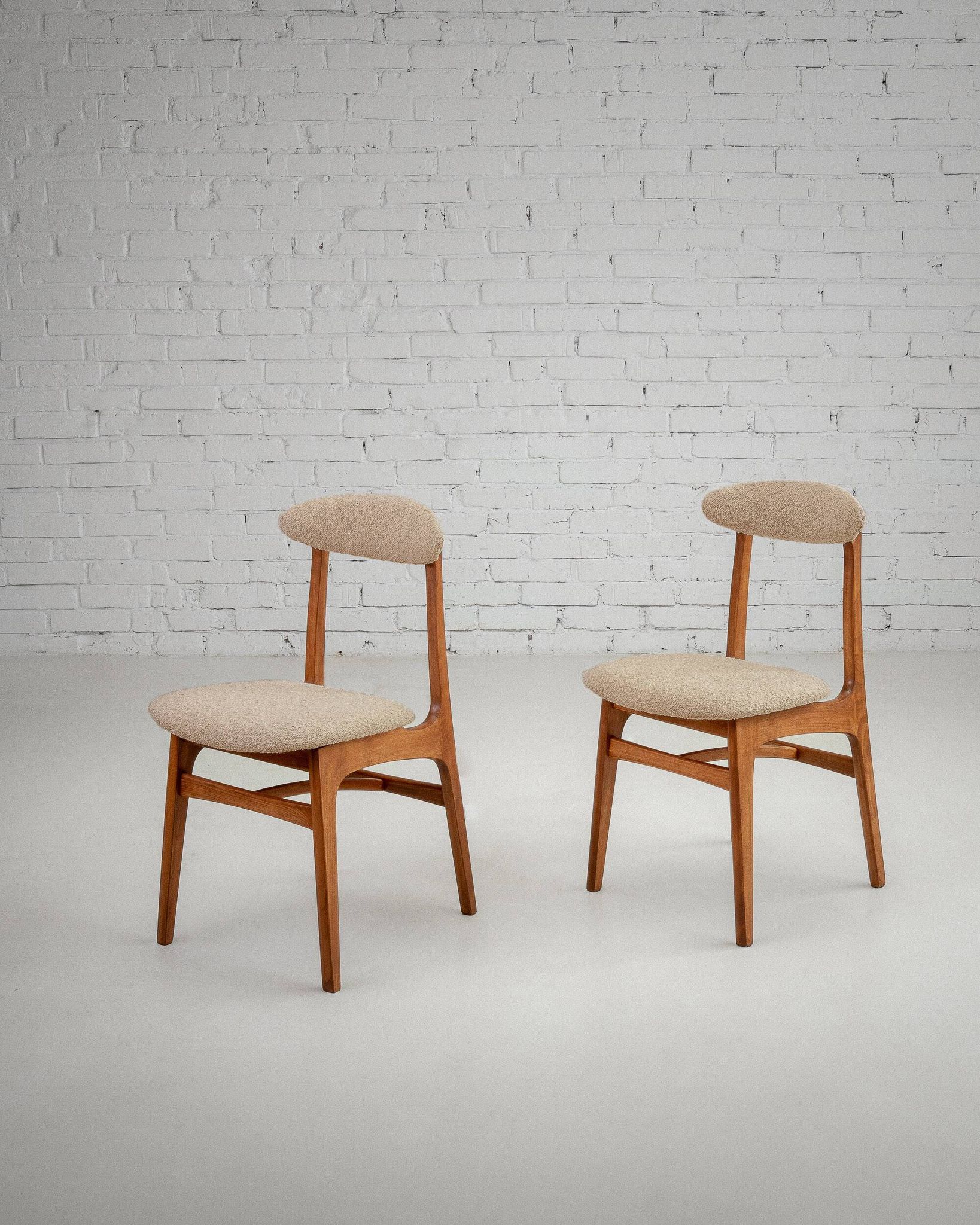 Polish chair 200-190 by Rajmund Hałas, 1960s