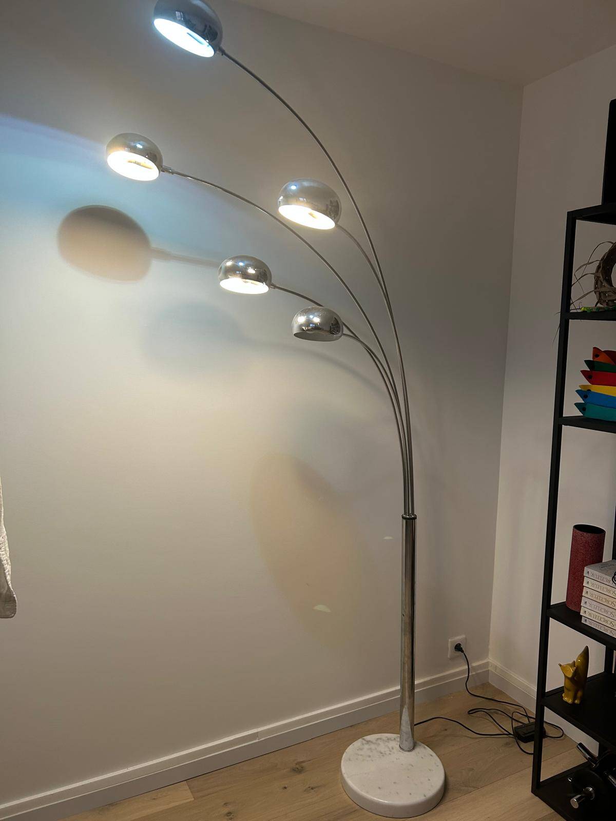 Marble floor lamp
