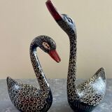Couple cygnes laiton