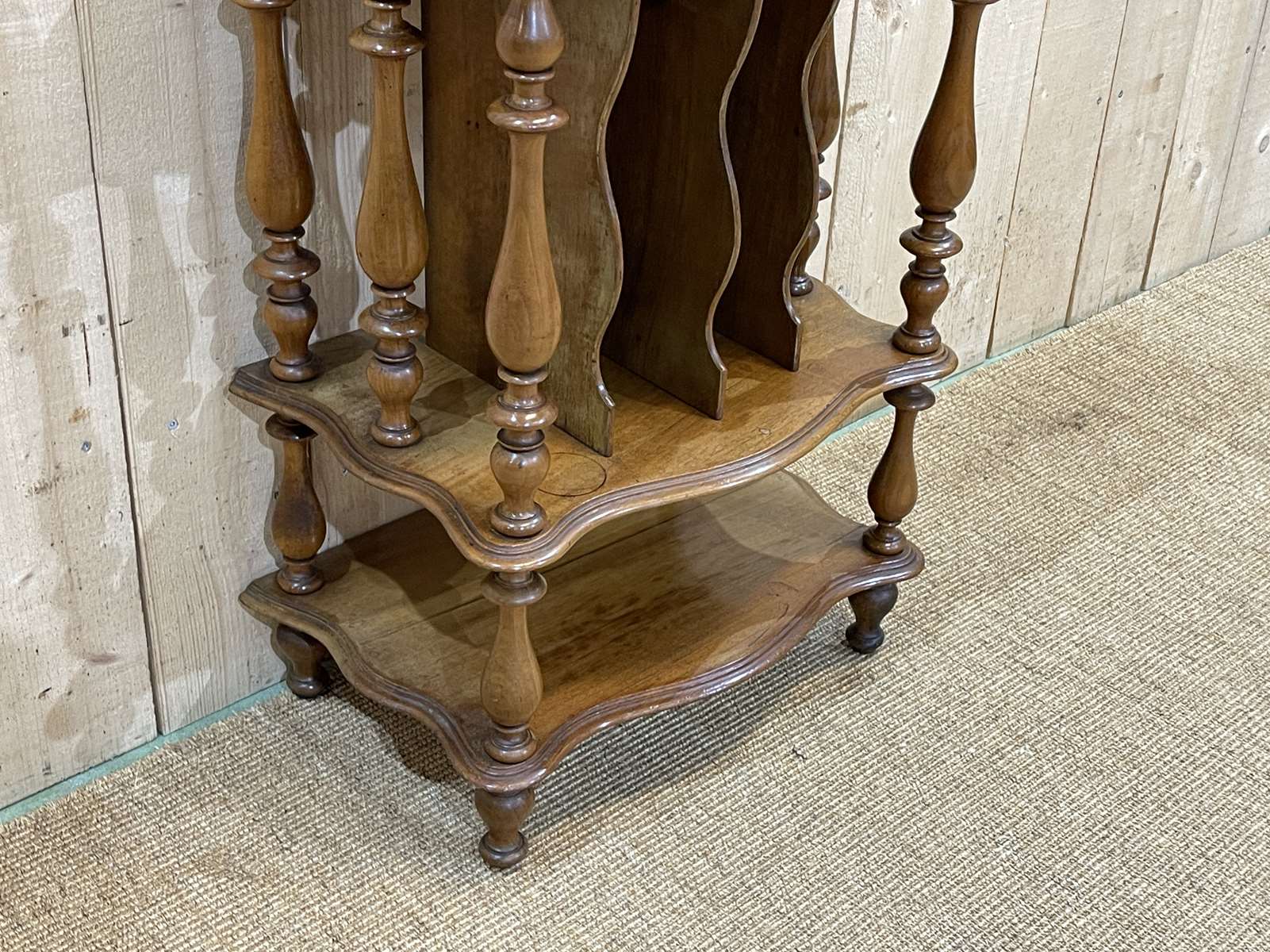 Sheet music cabinet nineteenth in walnut