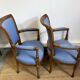 Paire de fauteuils de style Louis XVI en bois sculpté
