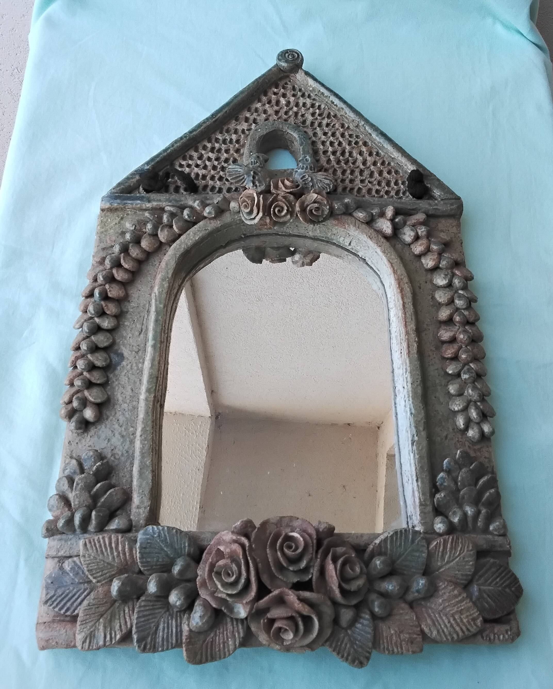 Miroir en grès signé Catido