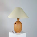 Rare vintage wooden table lamp by Dyrlund Denmark.