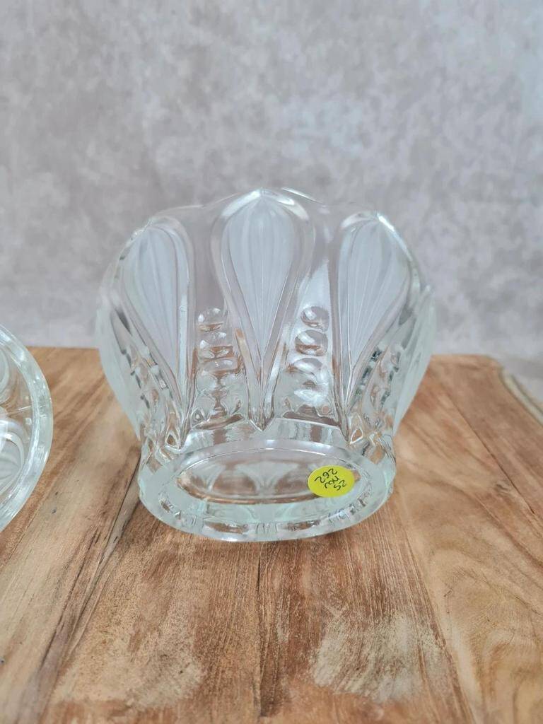 Vintage frosted glass bonbonnière – floral decoration