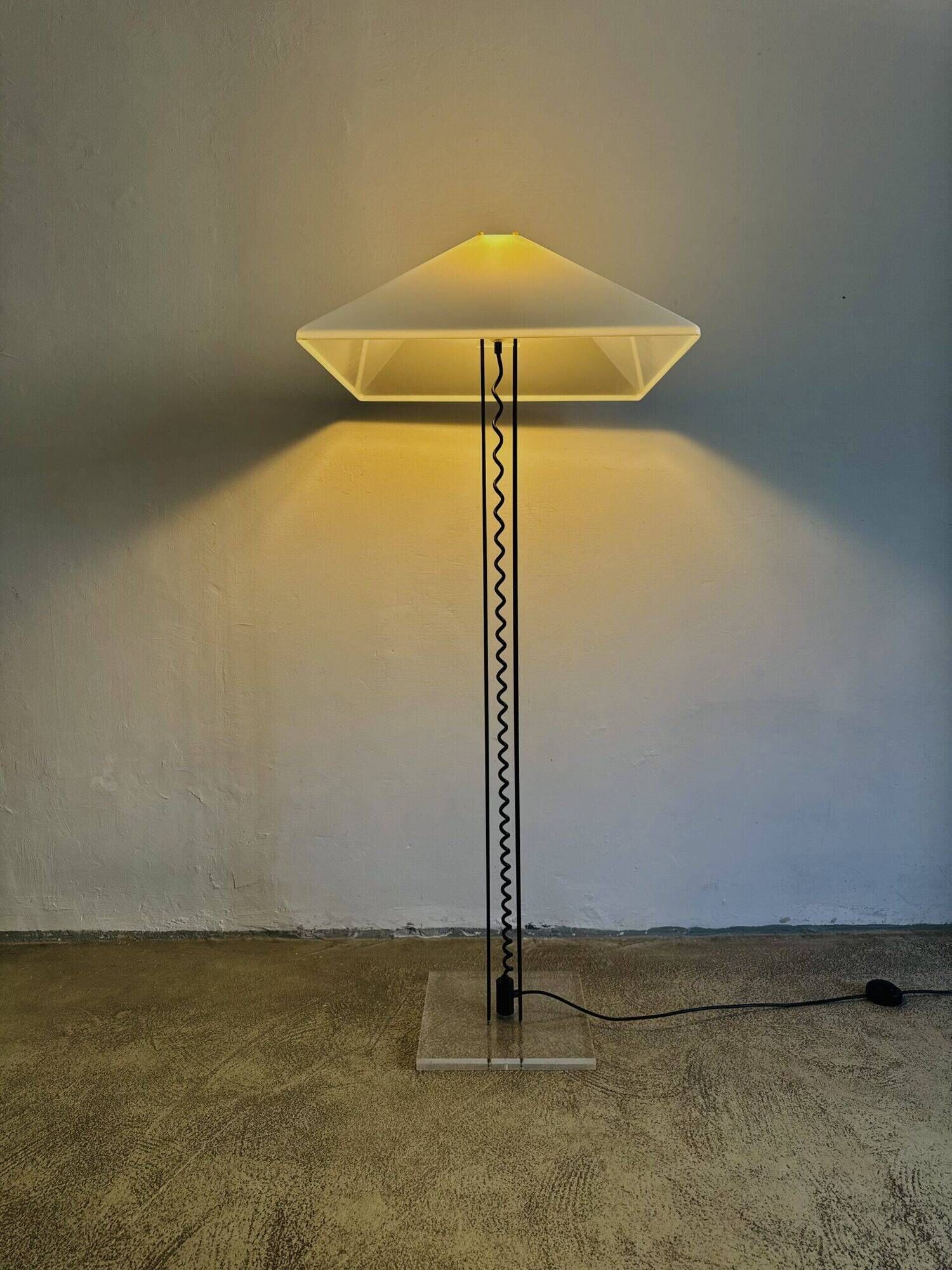 Sculptural Pyramid Floor Lamp In Acrylic By Harco Loor For Harco Loor Design, The Netherlands, 1980S
