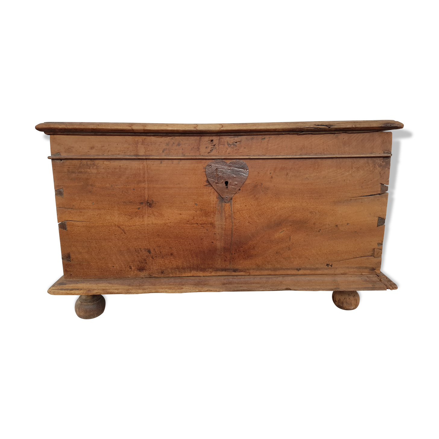 Walnut chest late 18th Century