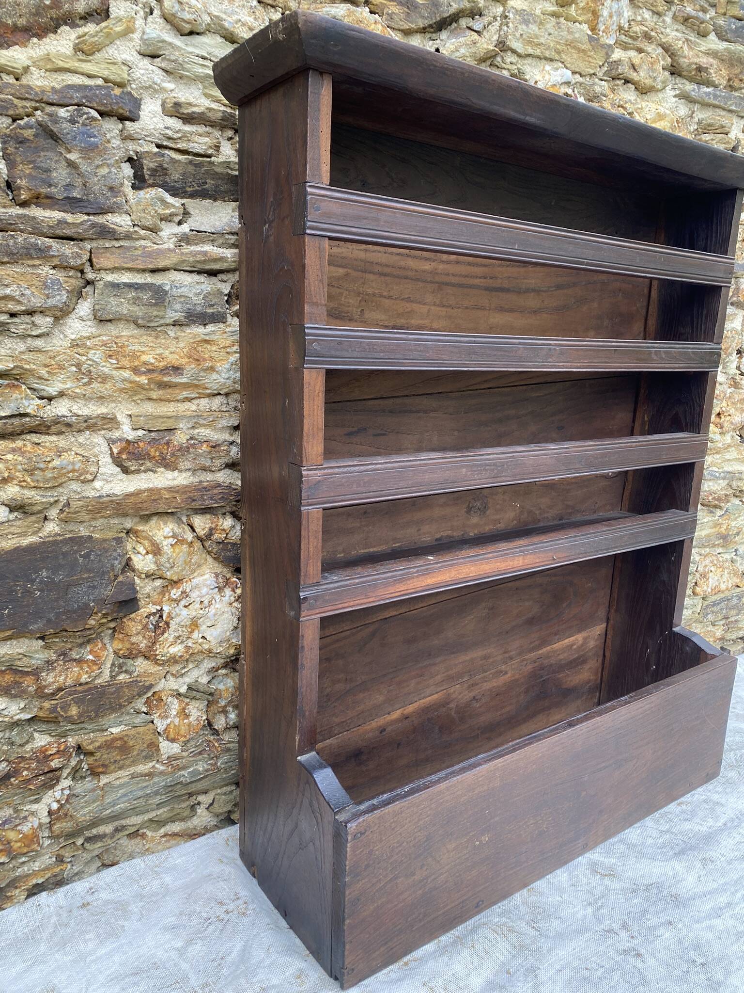 Antique wooden plate rack cupboard.