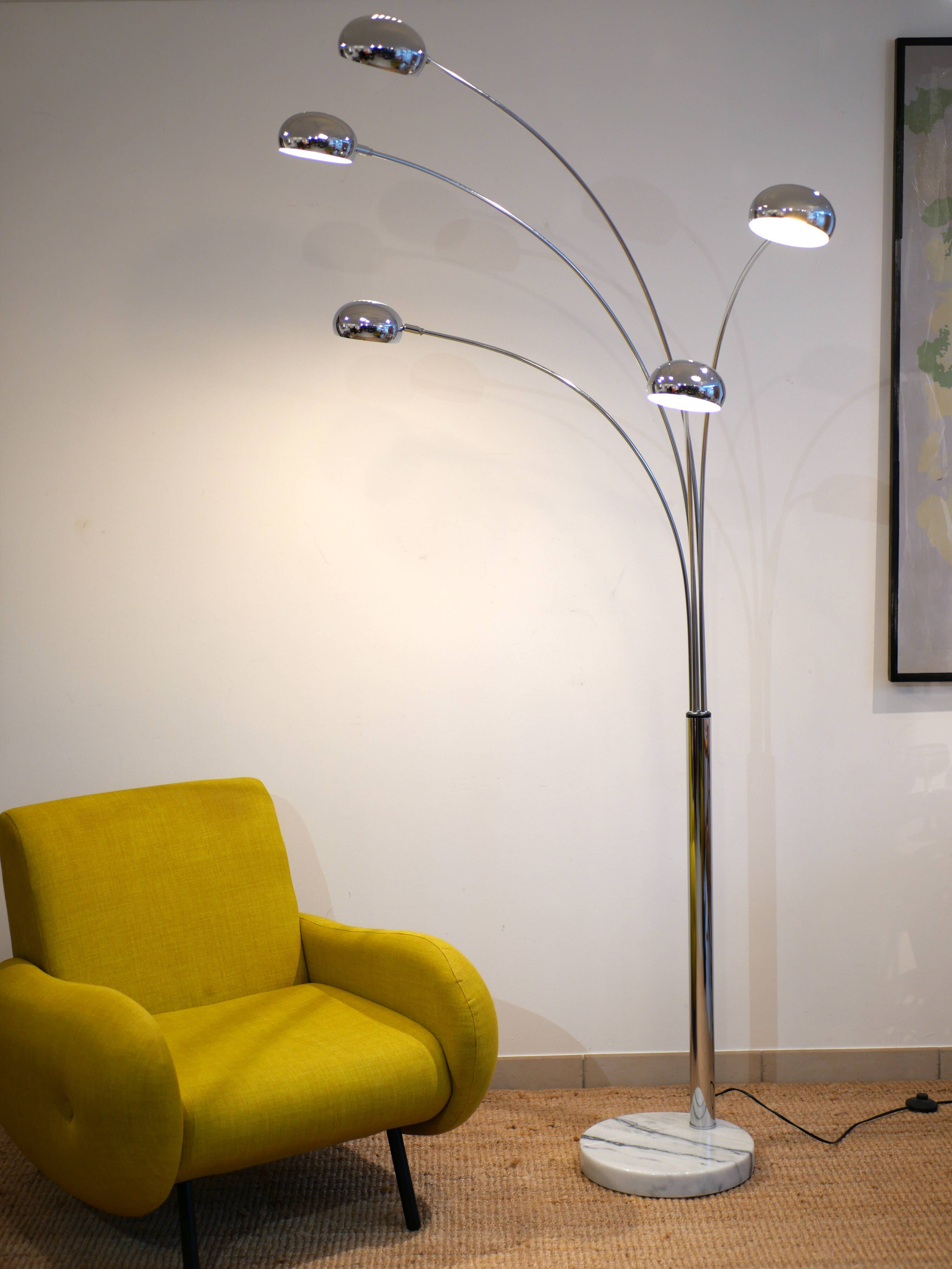 Lily of the valley floor lamp with 5 branches