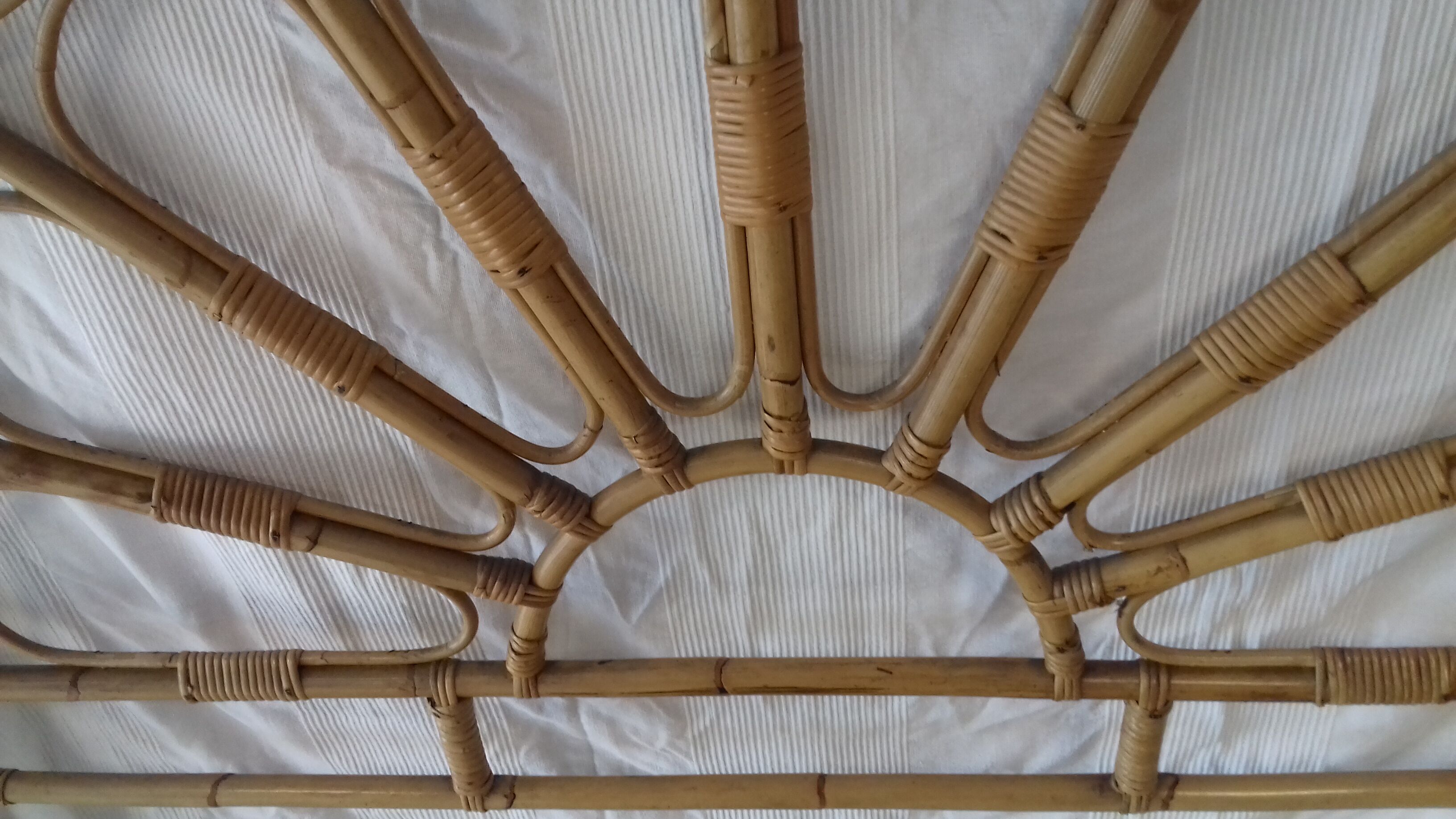 Rattan headboard 140cm