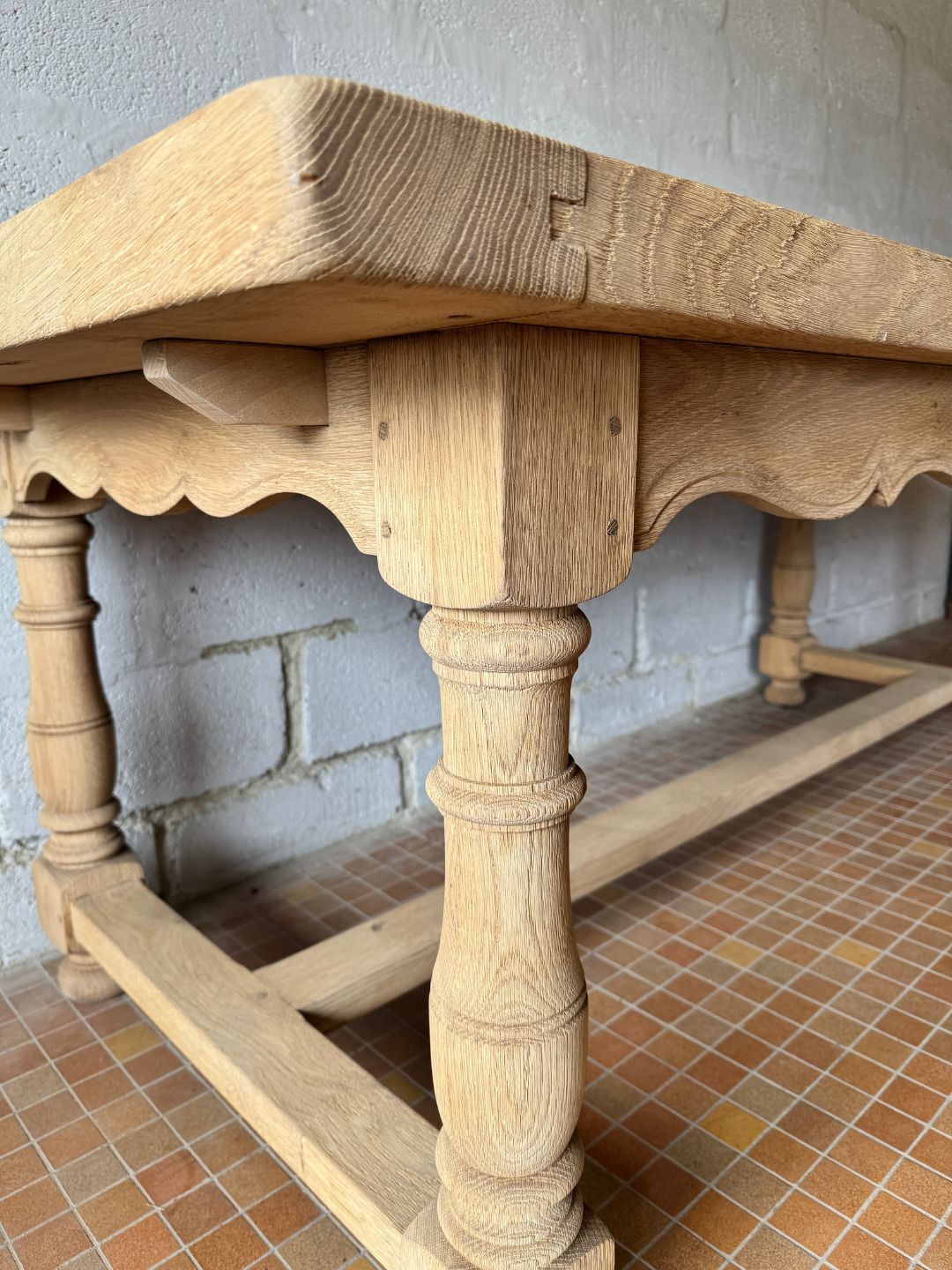 Aero-sanded oak farmhouse table
