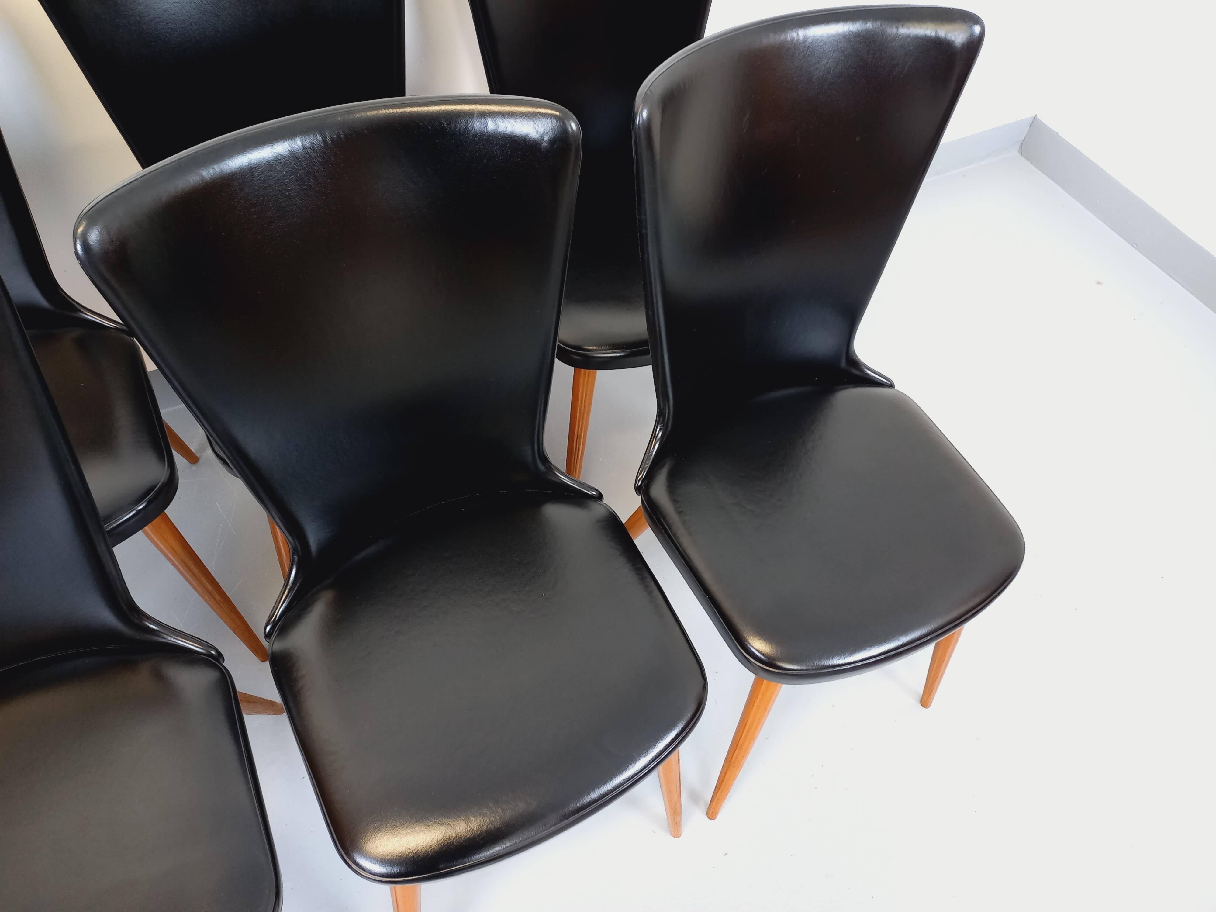 Set of 6 vintage Baumann Essor chairs in beech wood and skai