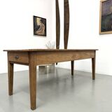 Solid walnut table - Tapered legs
