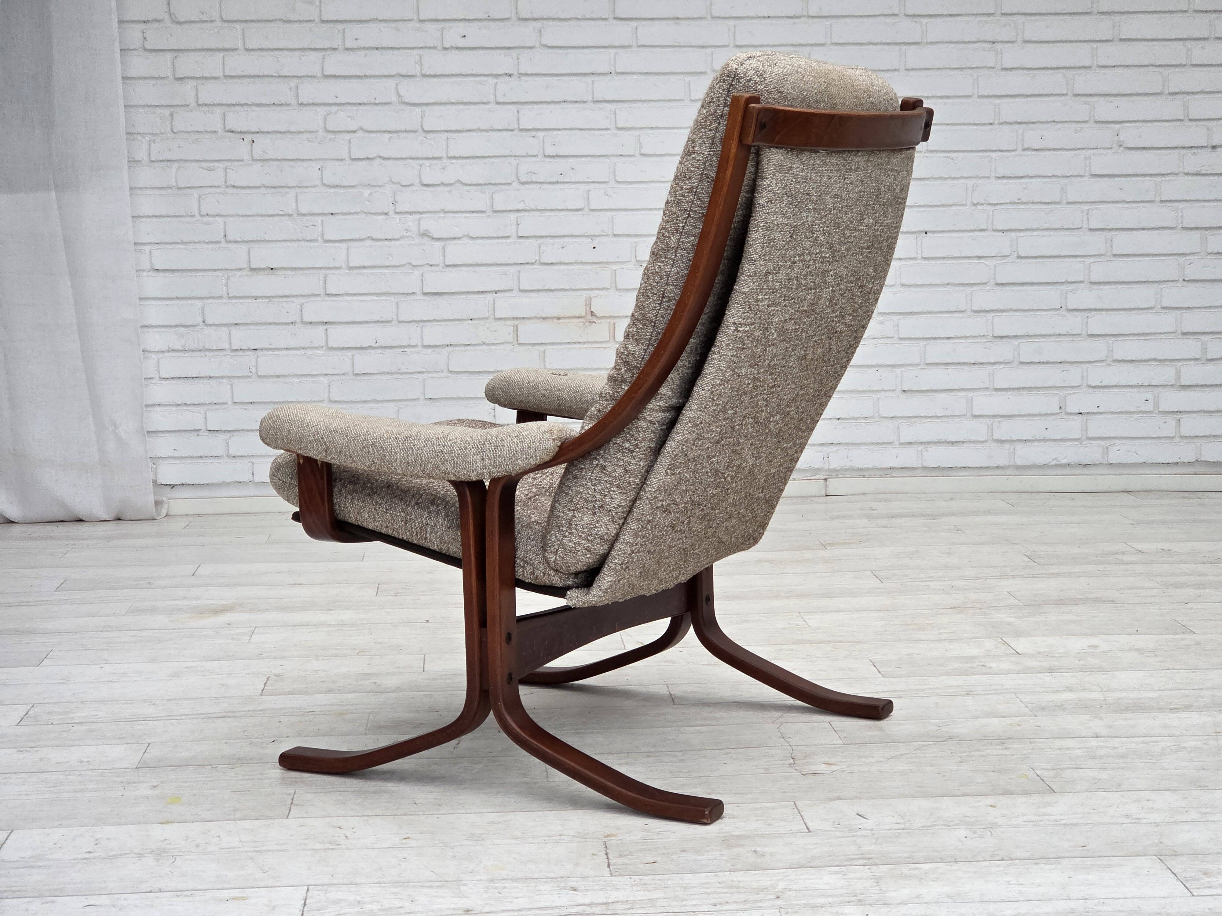 1970s, Norwegian design armchair, blend wool fabric, bent wood.