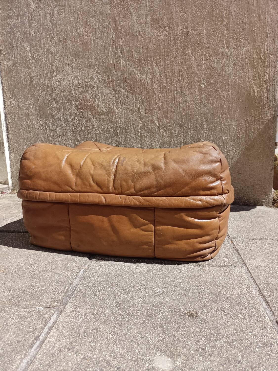Vintage leather pouf