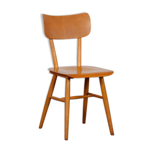 chaise en bois produites