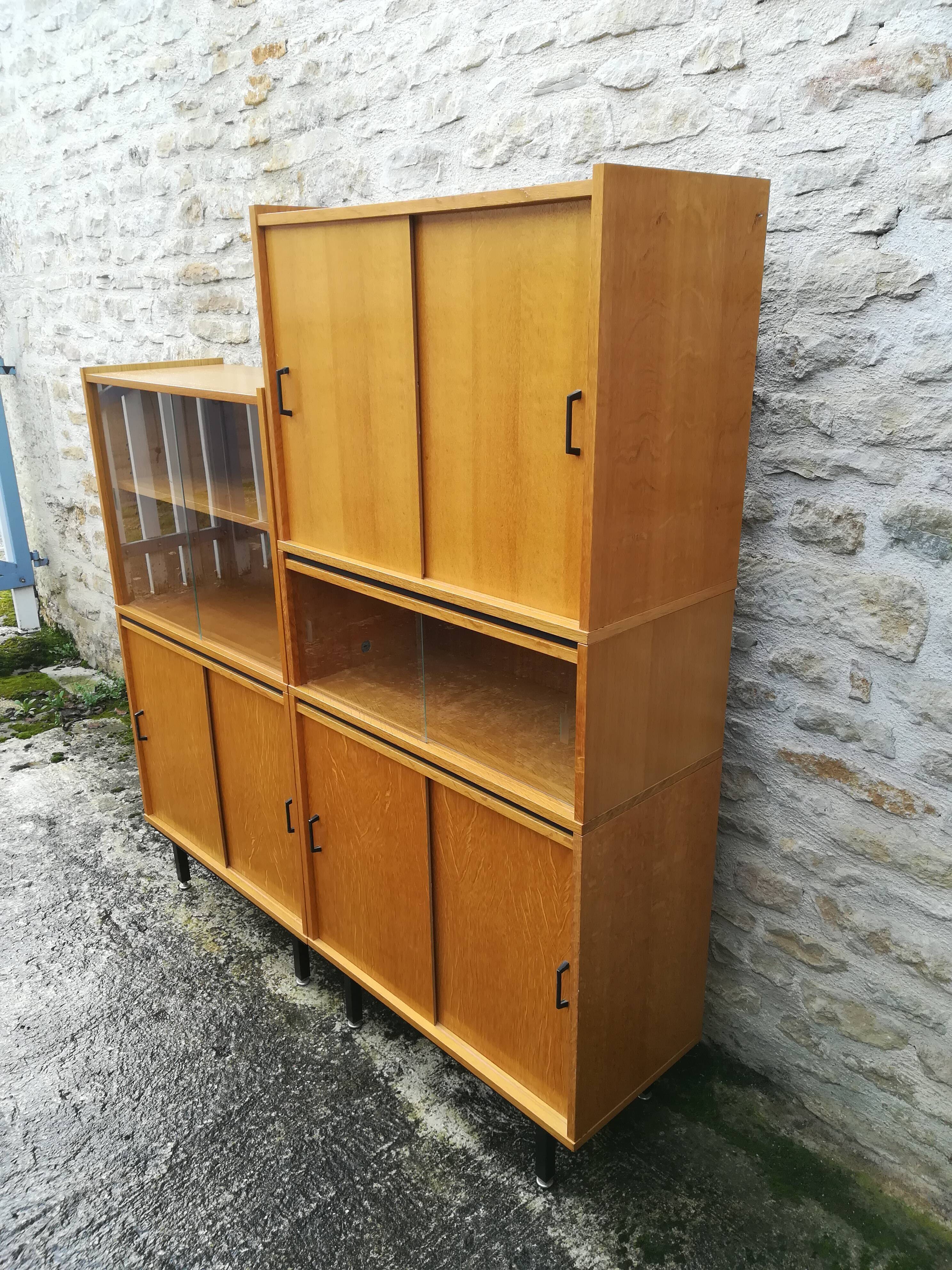 Modular vintage showcase bookcase