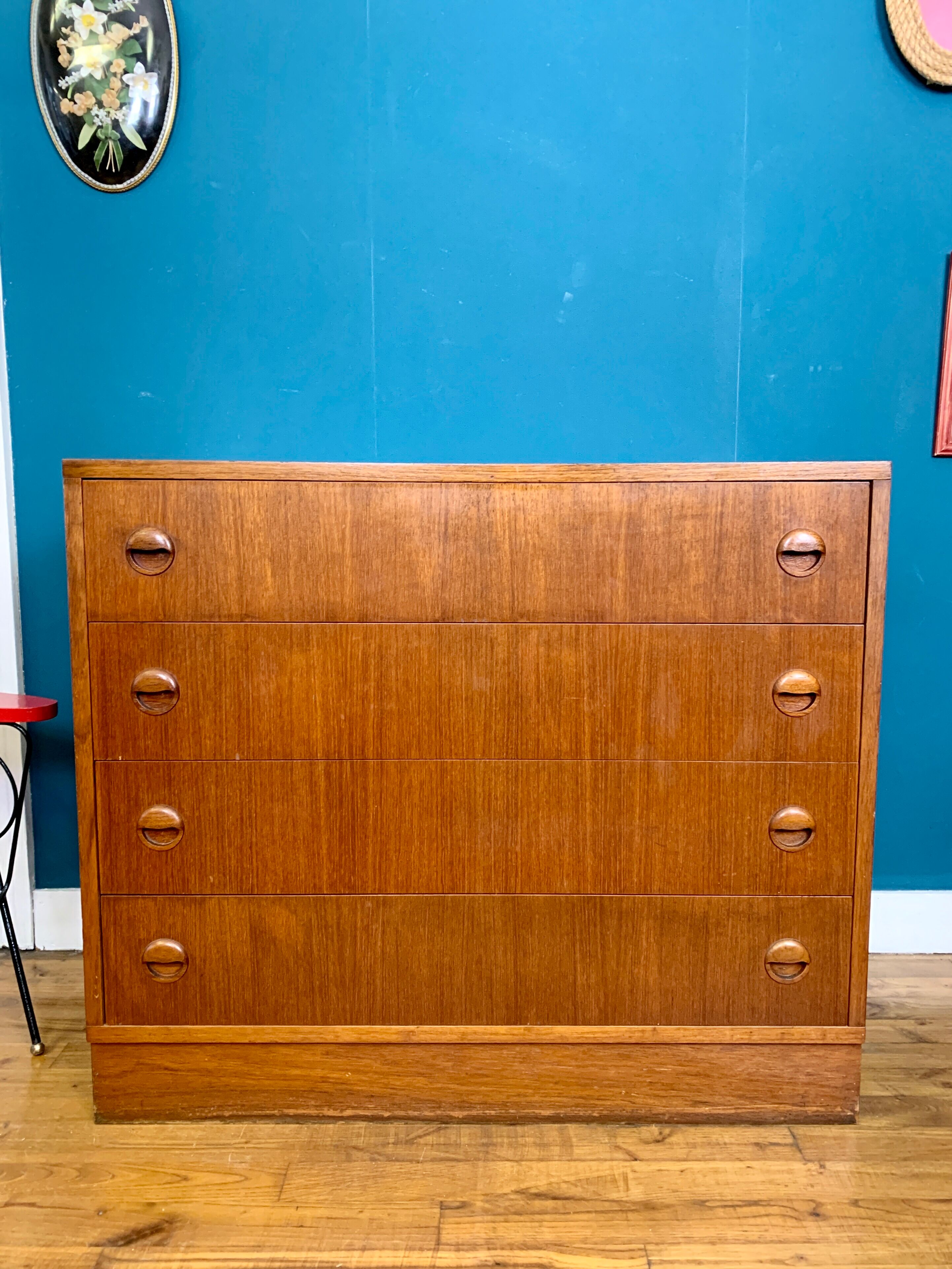 70's teak chest of drawers