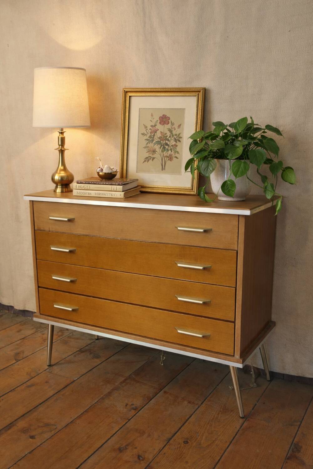 Commode 4 tiroirs années 1960
