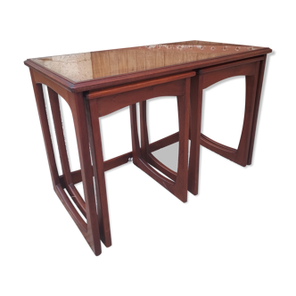 Tables gigognes en teck