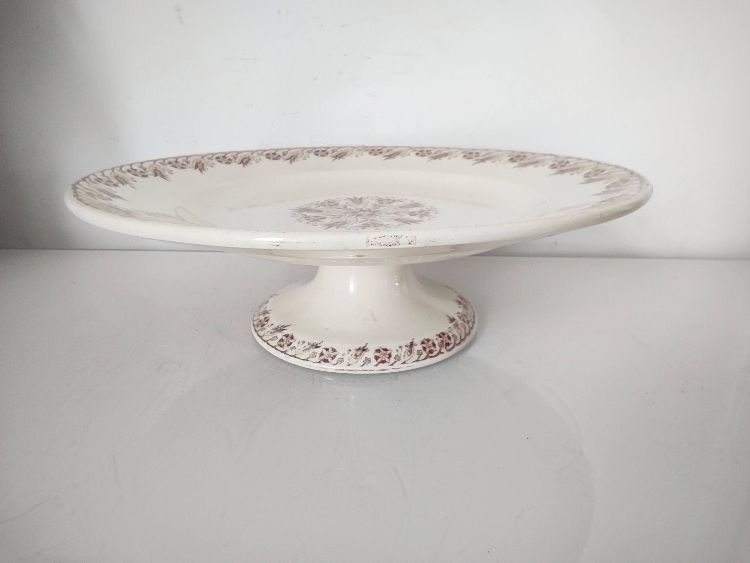 Dish with heel K&g Lunéville