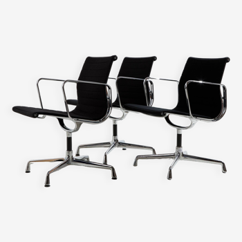 CHAISE DE BUREAU PIVOTANTE EA108 PAR CHARLES & RAY EAMES POUR VITRA (MK10493)