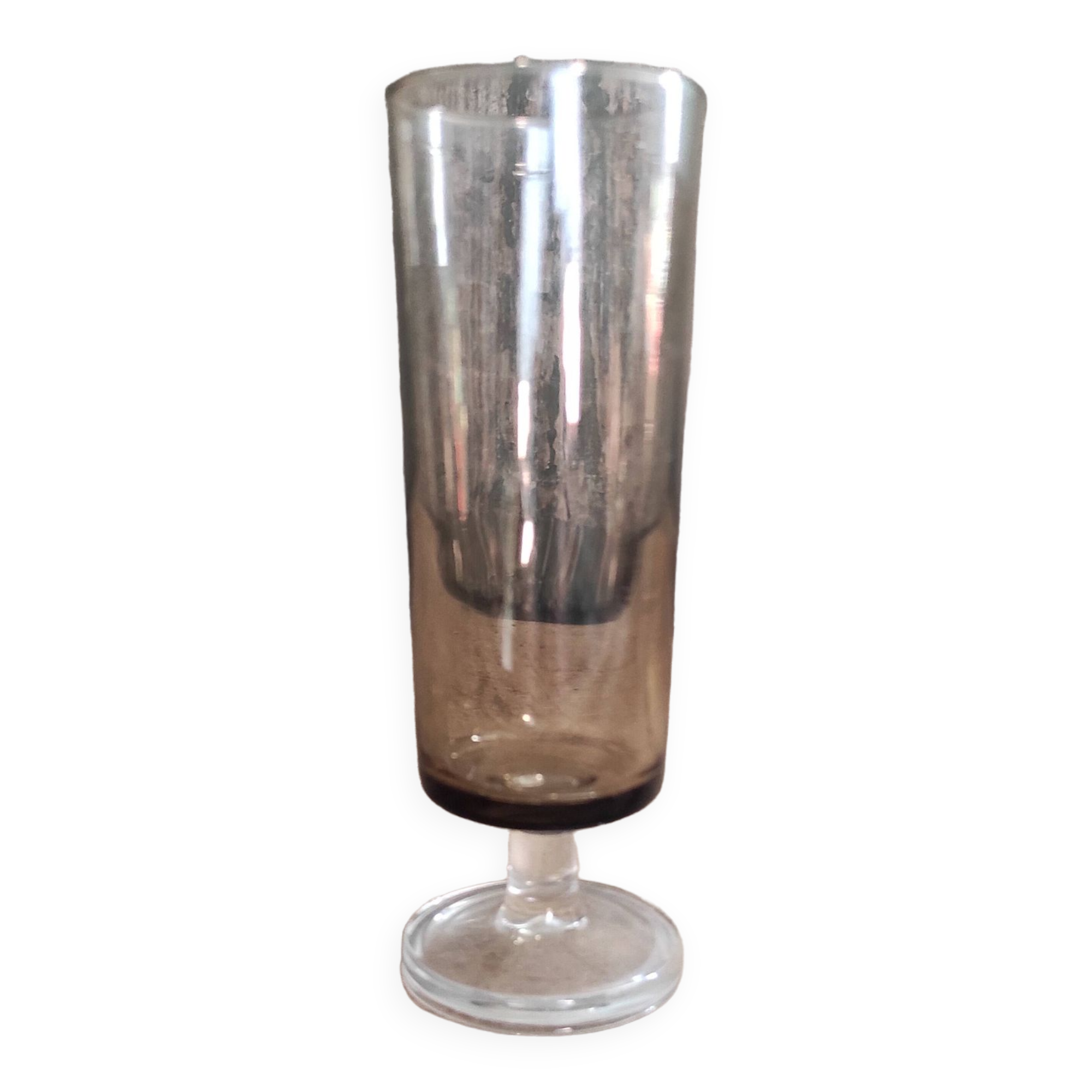 Vintage French champagne glass from Luminarc, in smoked grey