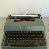 Olivetti Lettera 32 typewriter