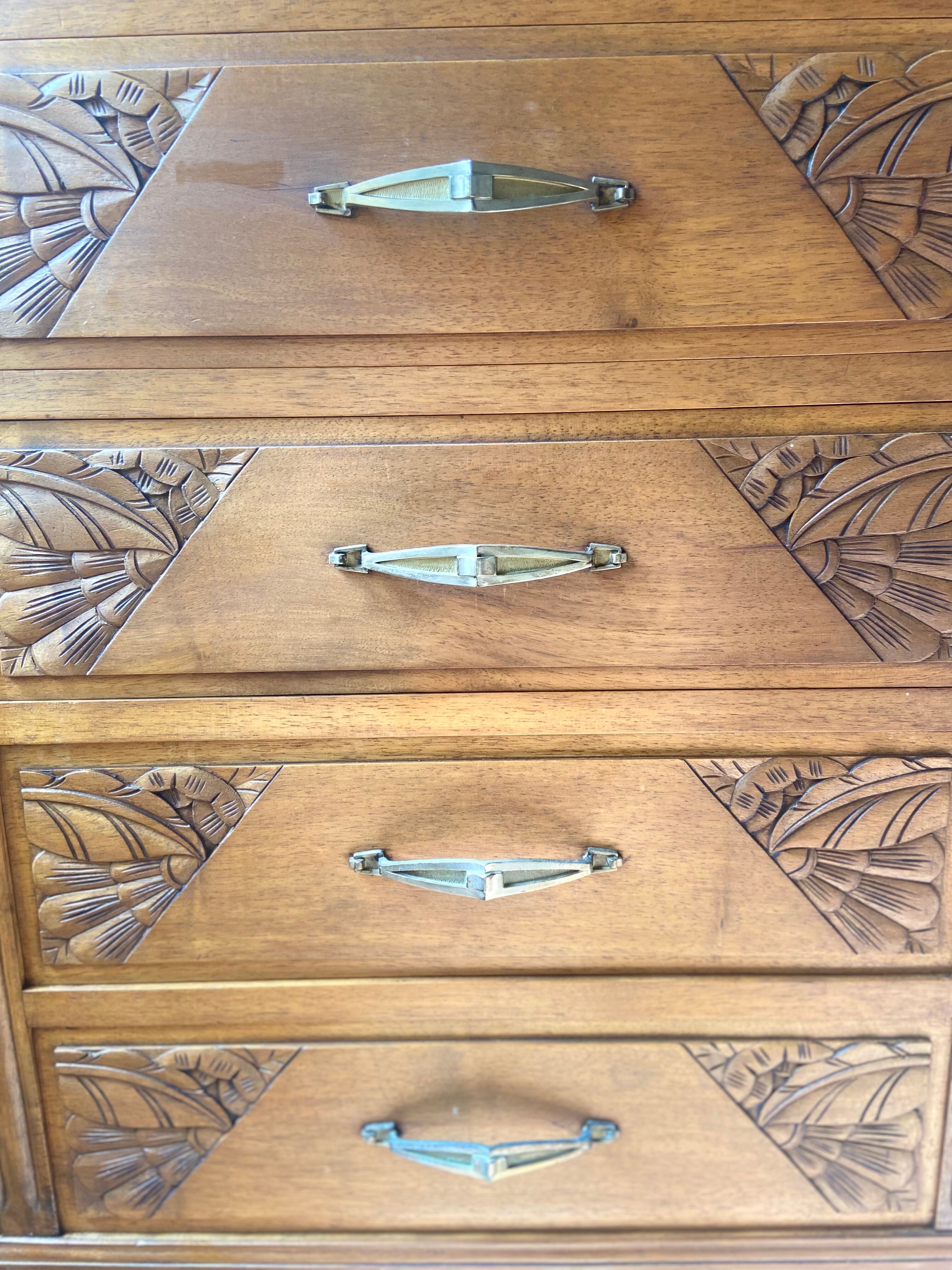 Commode semainier old era Art Deco in Walnut renovated