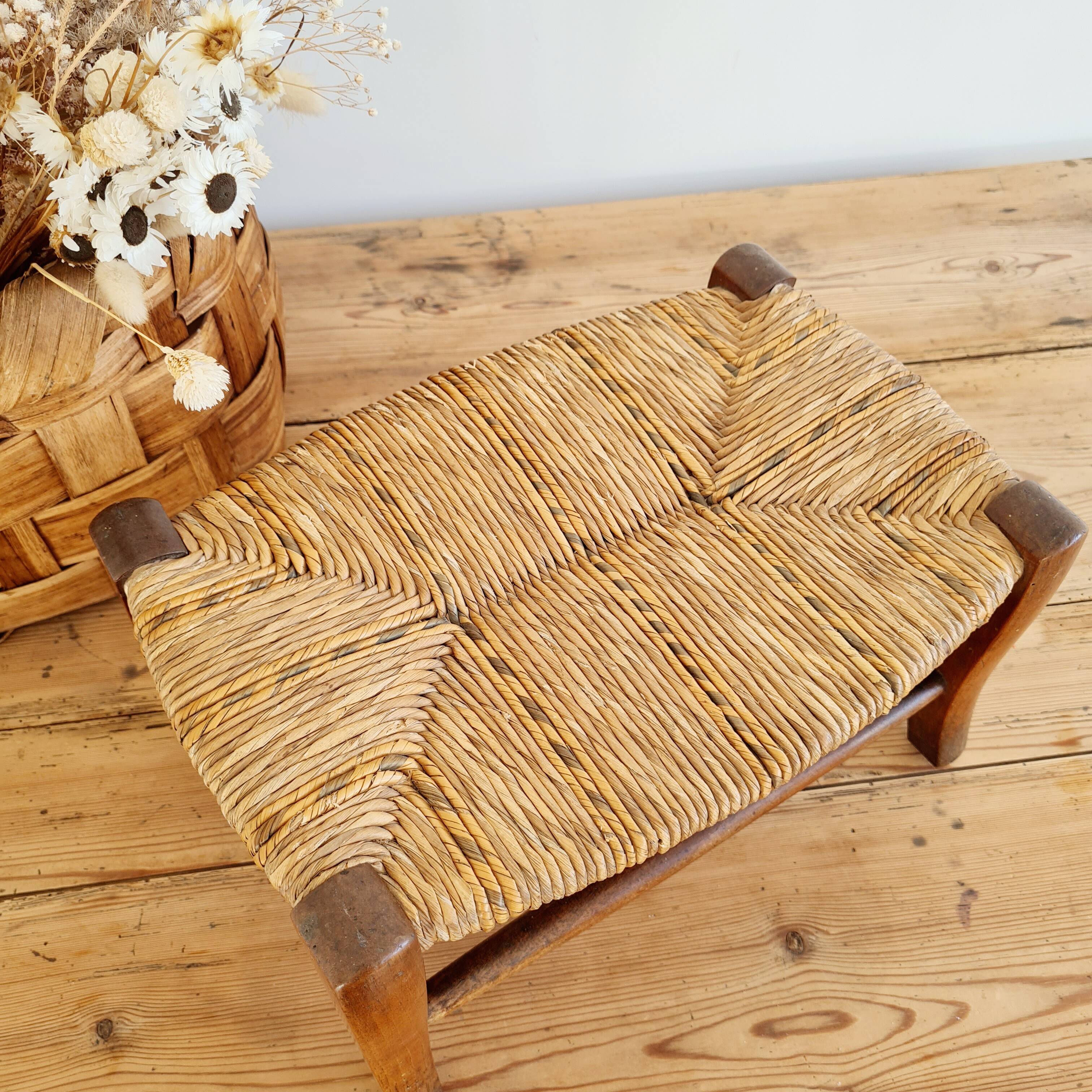 Mini banc en bois et paille