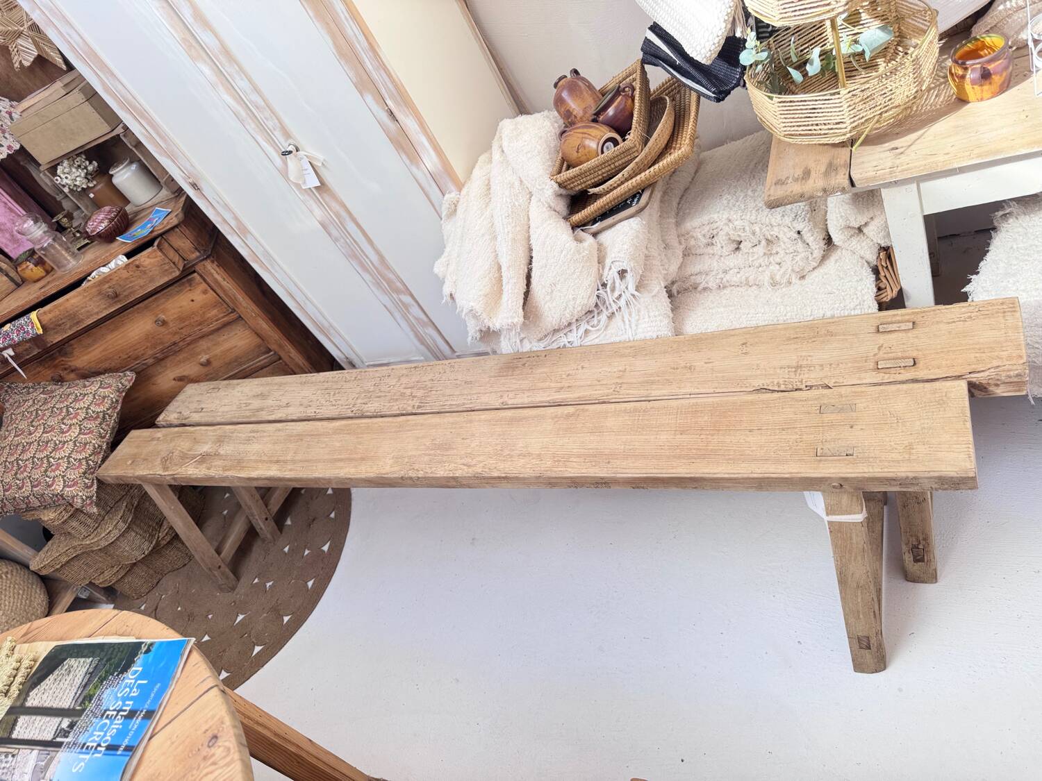 Paire de bancs de ferme
