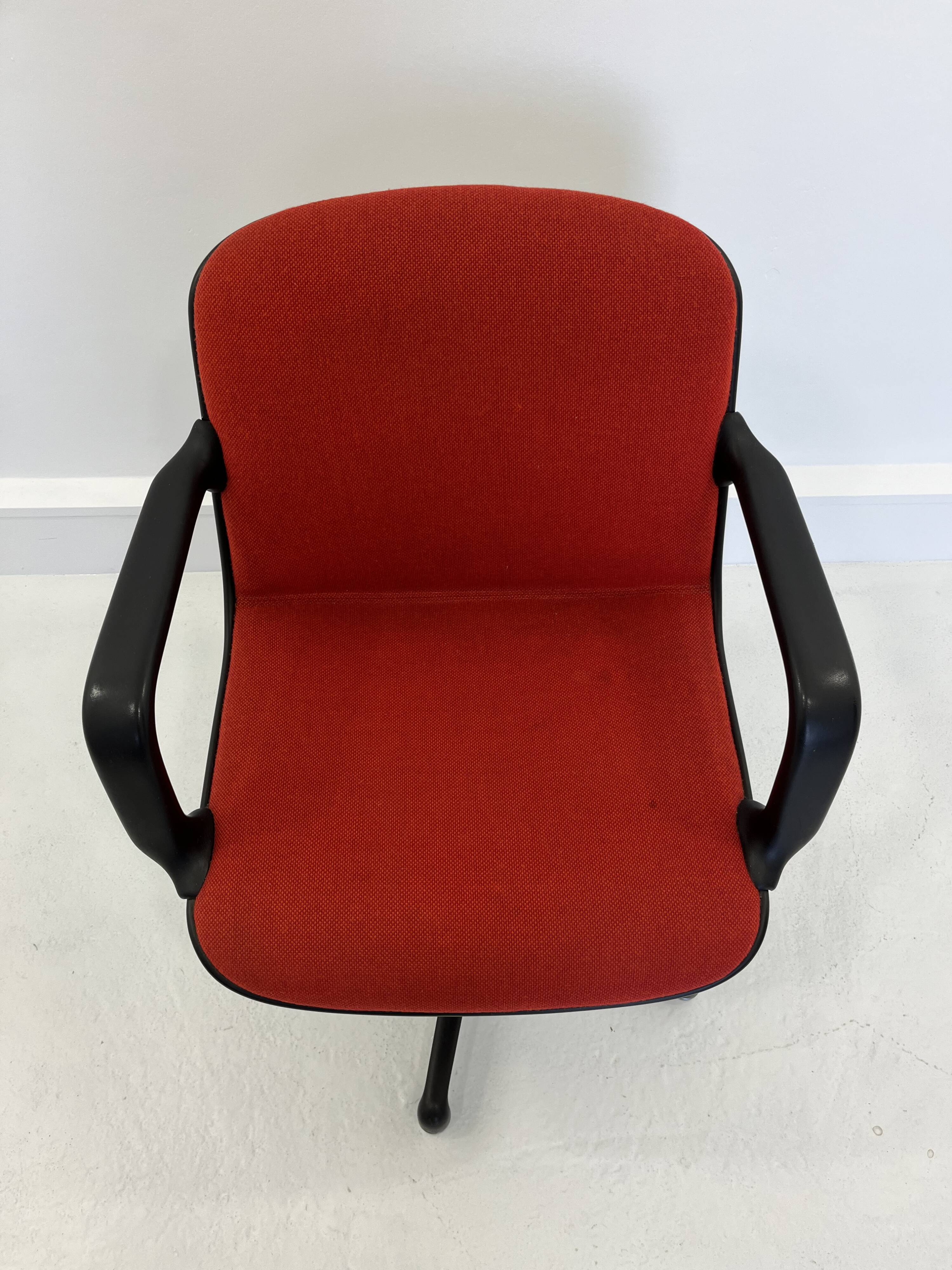 Swivel Desk Armchair Comforto, 1970s