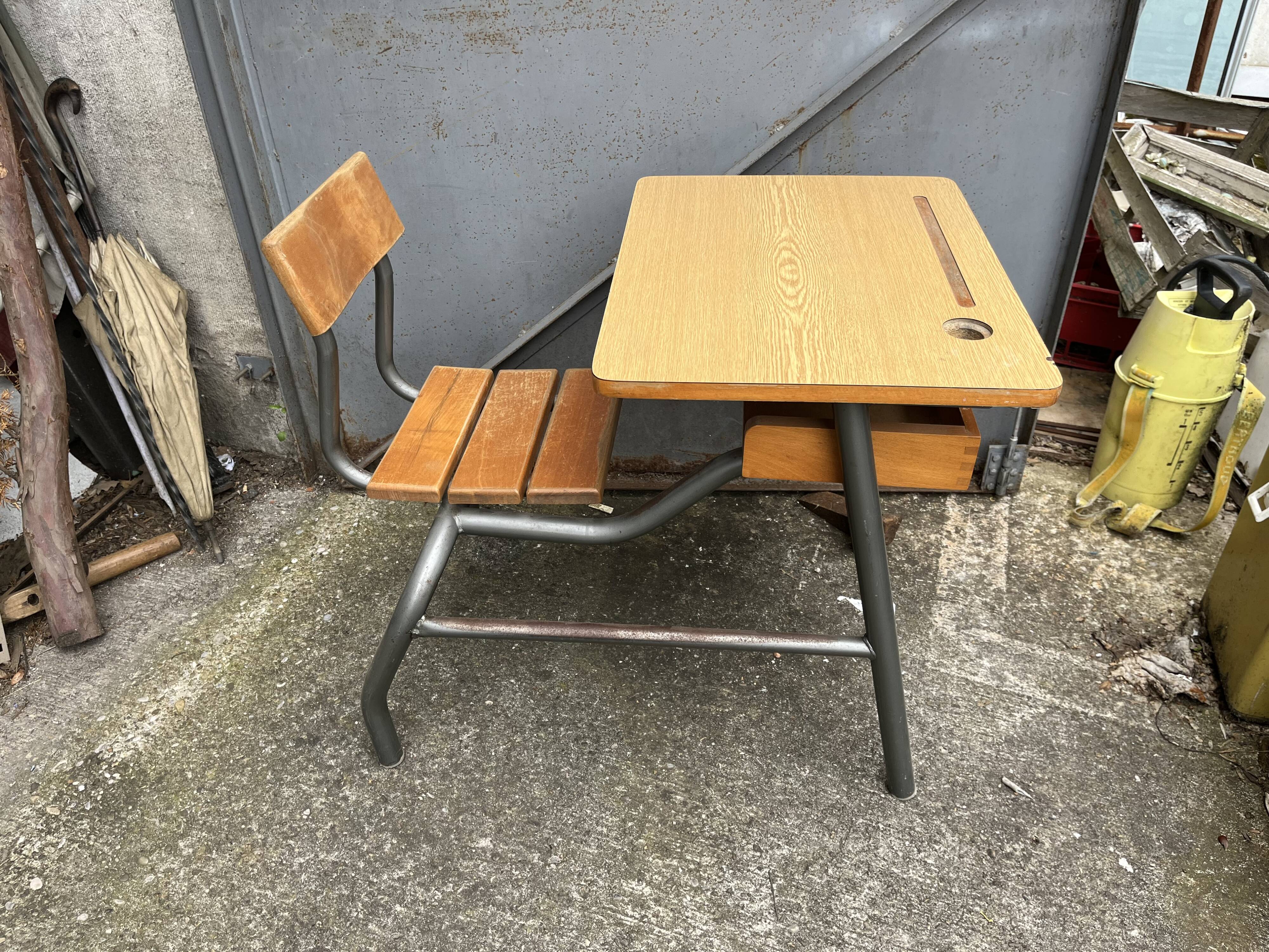 Delagrave vintage children's desk
