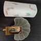 Shell-shaped wall lamp in frosted glass and vintage brass