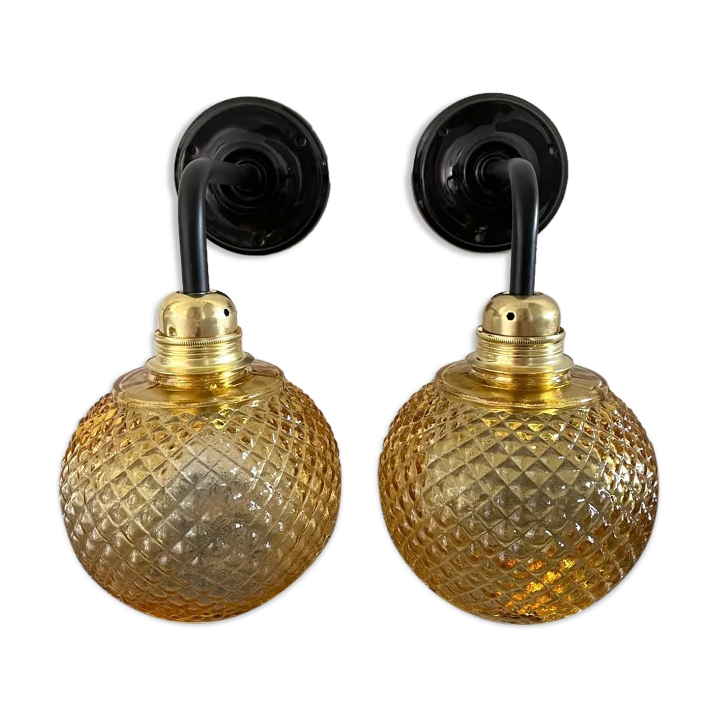 Pair of vintage sconces in electrified golden glass to nine