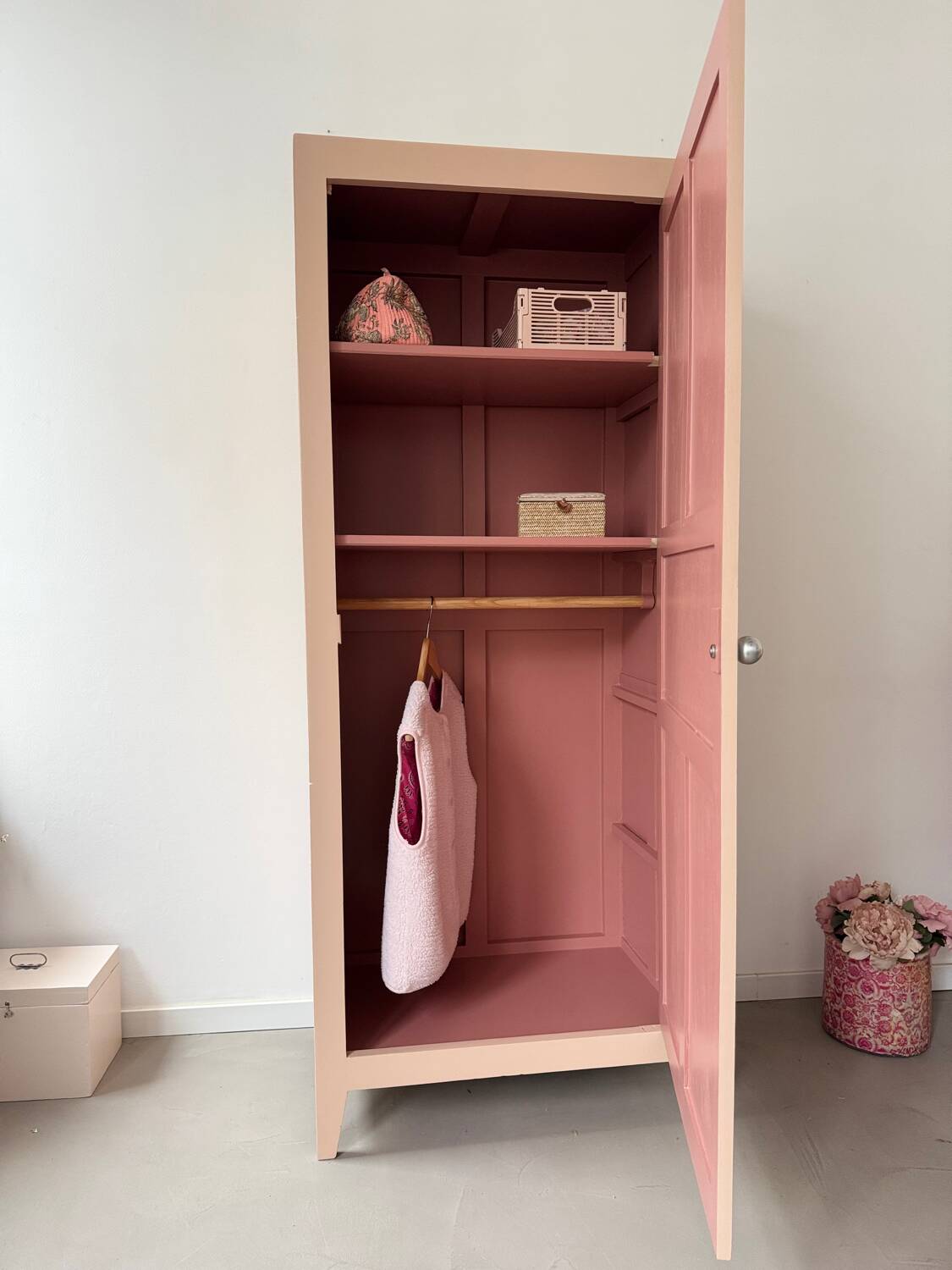 Wardrobe with a door