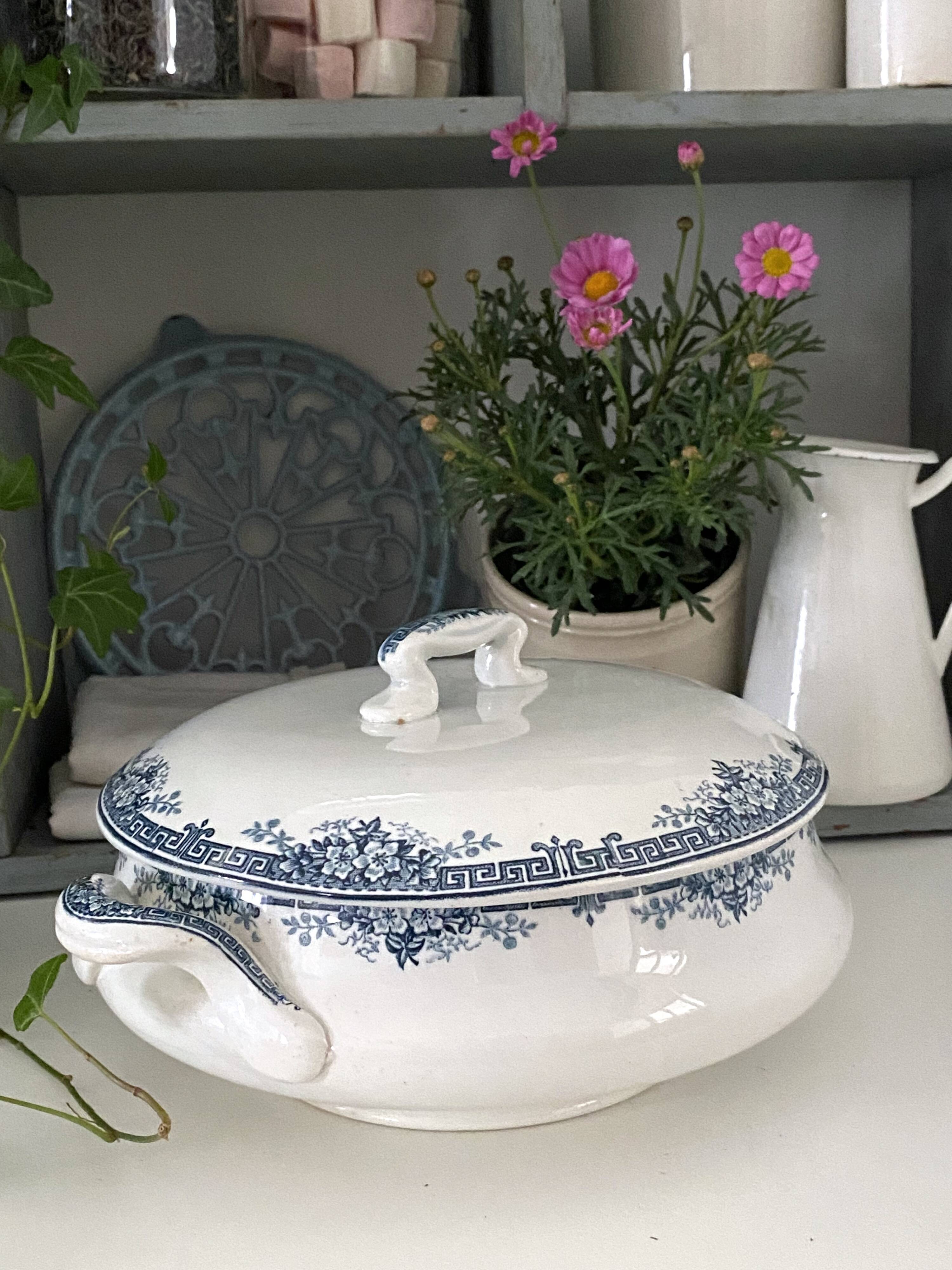 Soupière faïence de St Amand