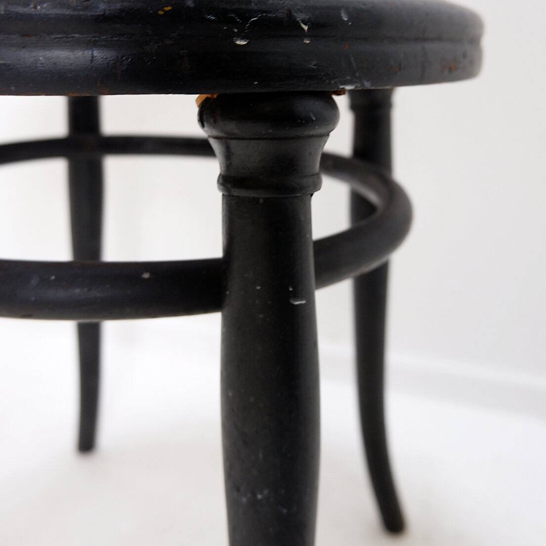 Thonet black bentwood stool - 20th