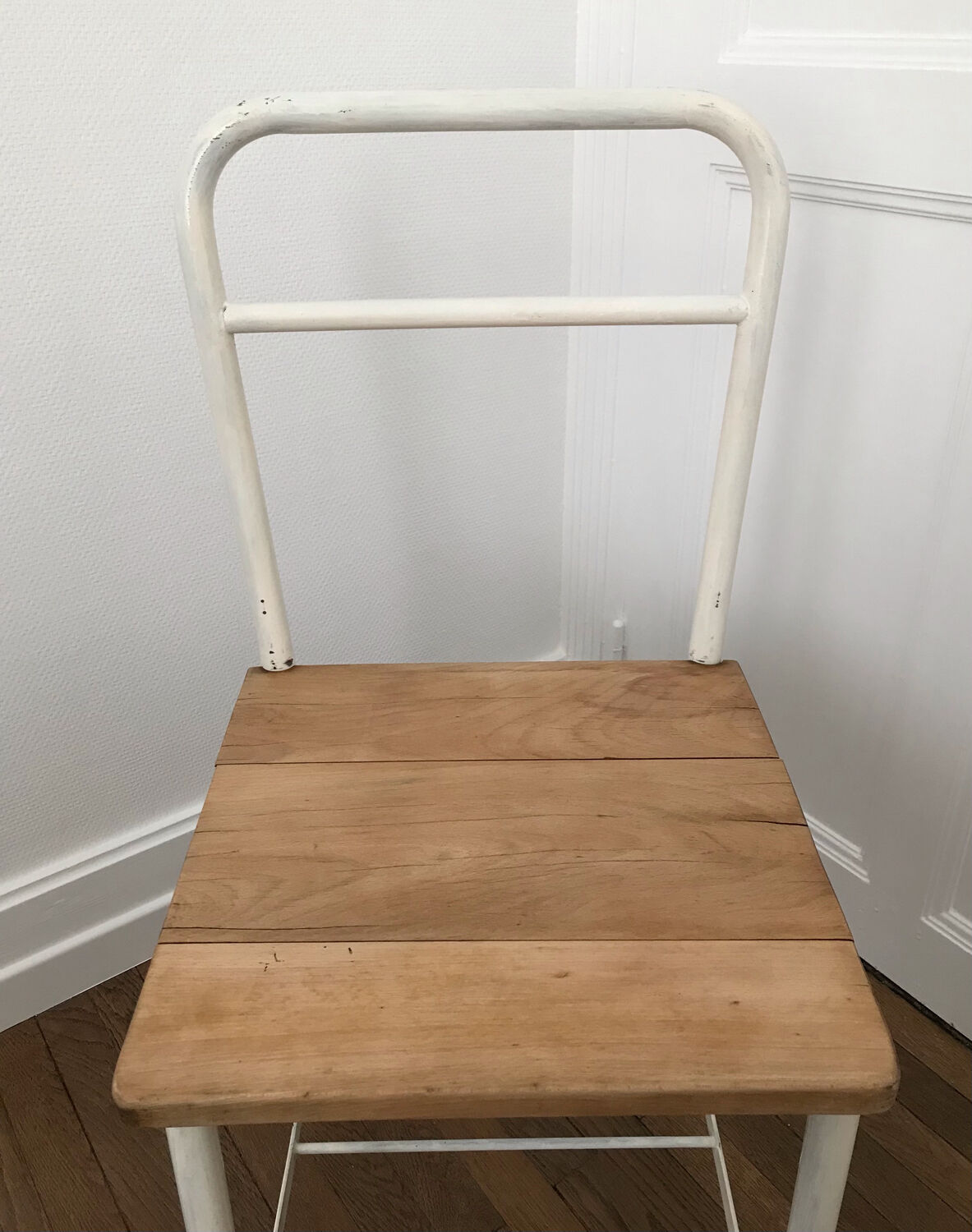 Chaise de pensionnat
