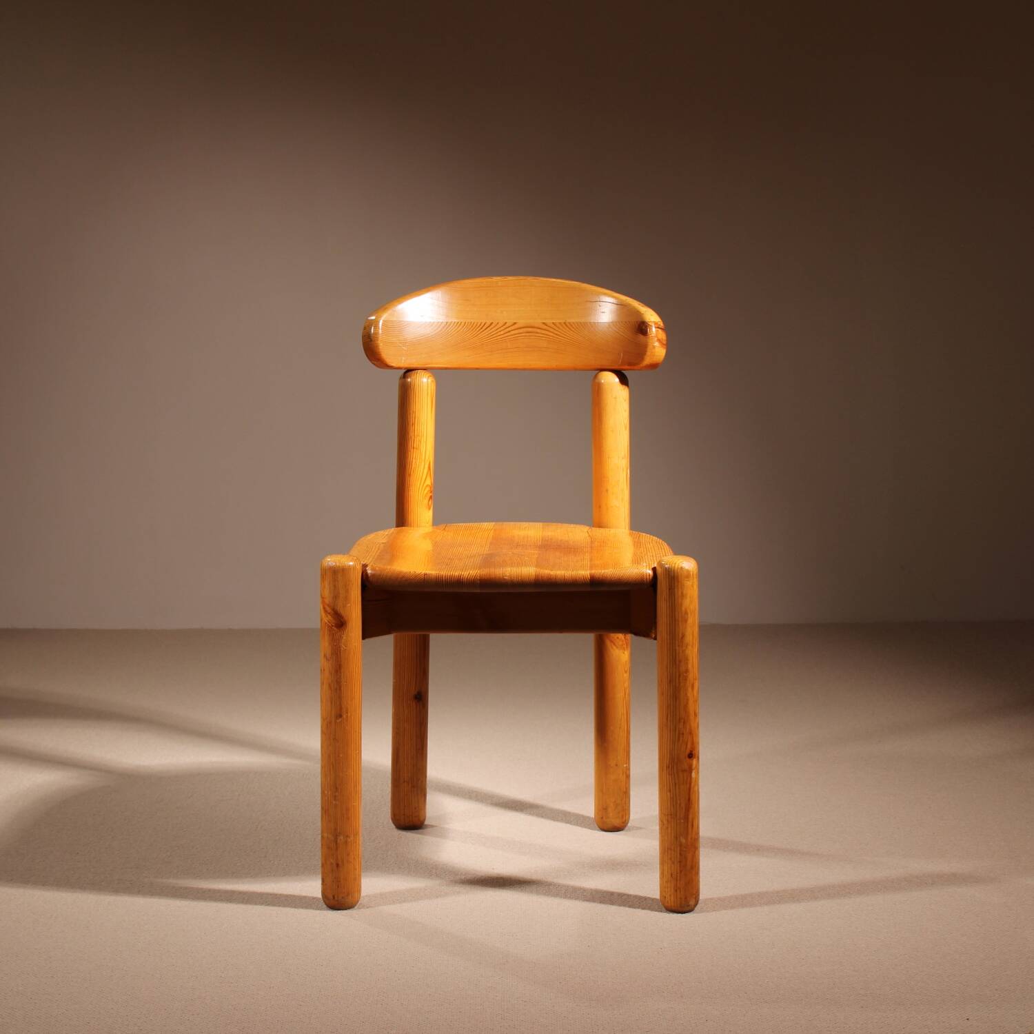 Six Dining Chairs in Pine Wood | Italy 1980s