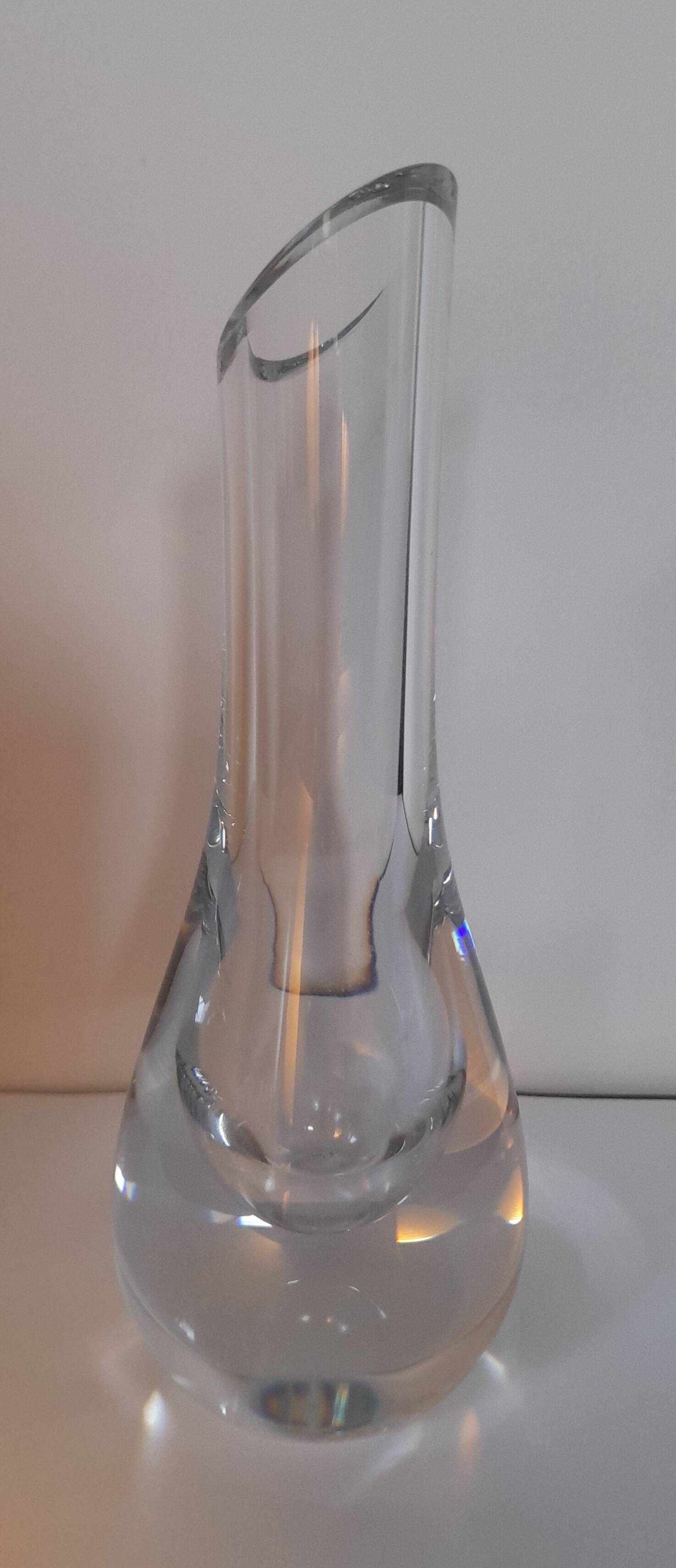 Vase soliflore en cristal à col tronqué Baccarat