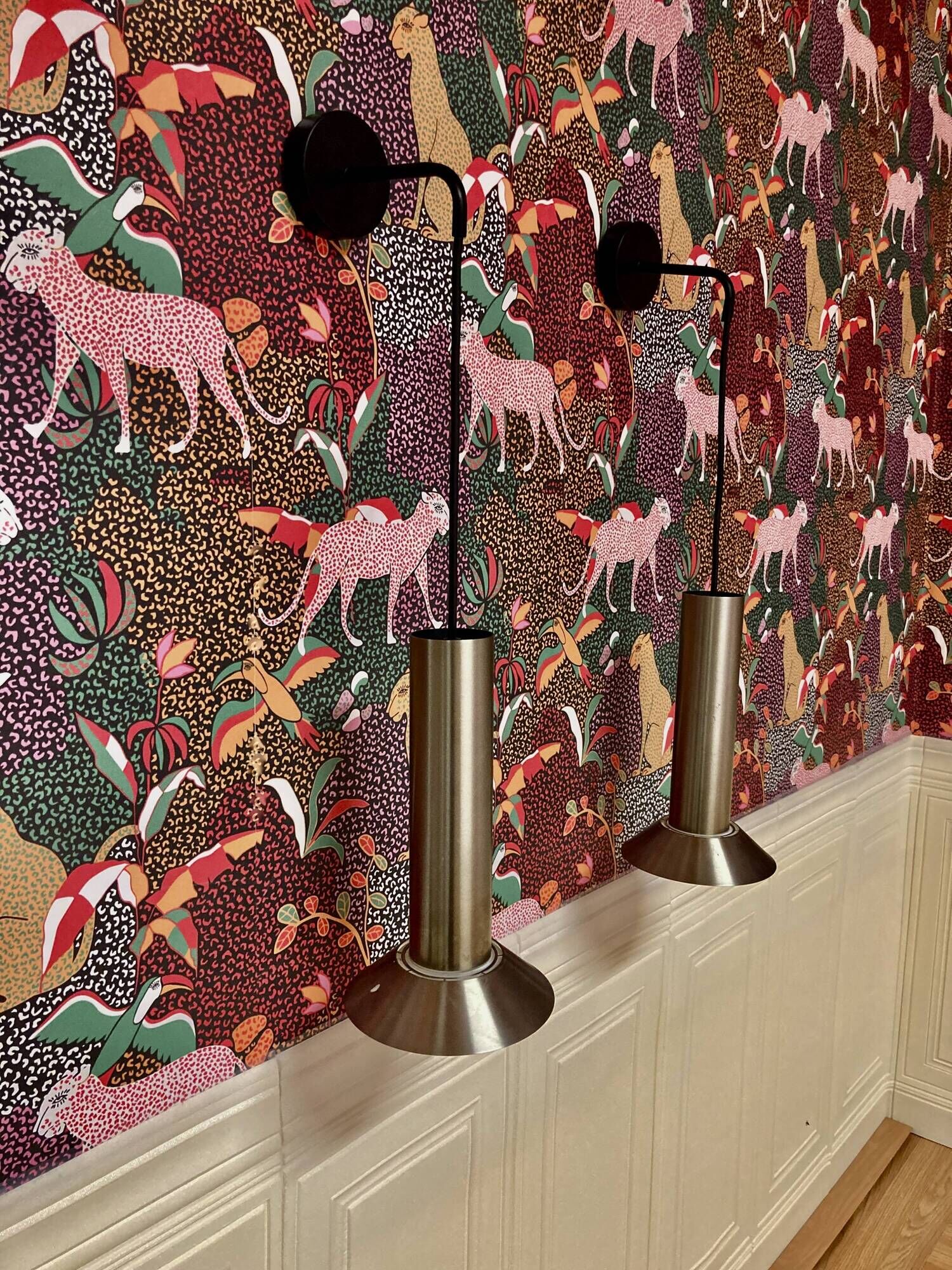 PAIR OF MODULAR WALL LIGHTS.