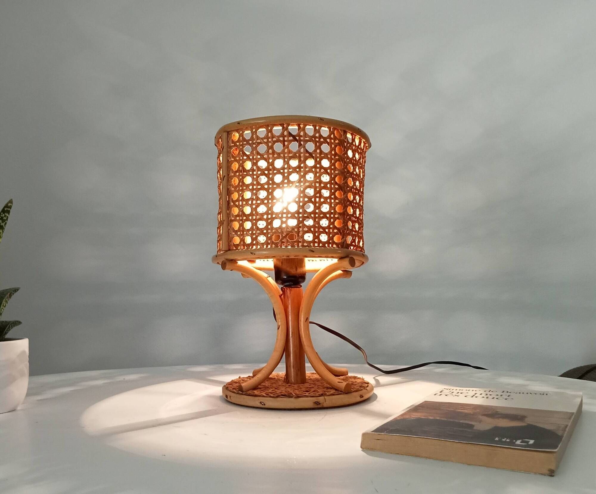 Vintage table lamp in organic style, French Riviera, rattan and caning.
