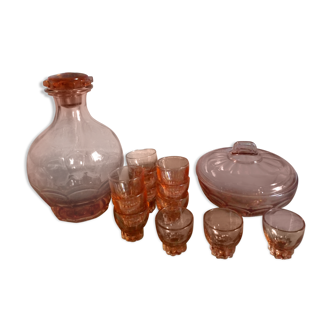 Un set de carafe verres et sucrier en verre rose 1940