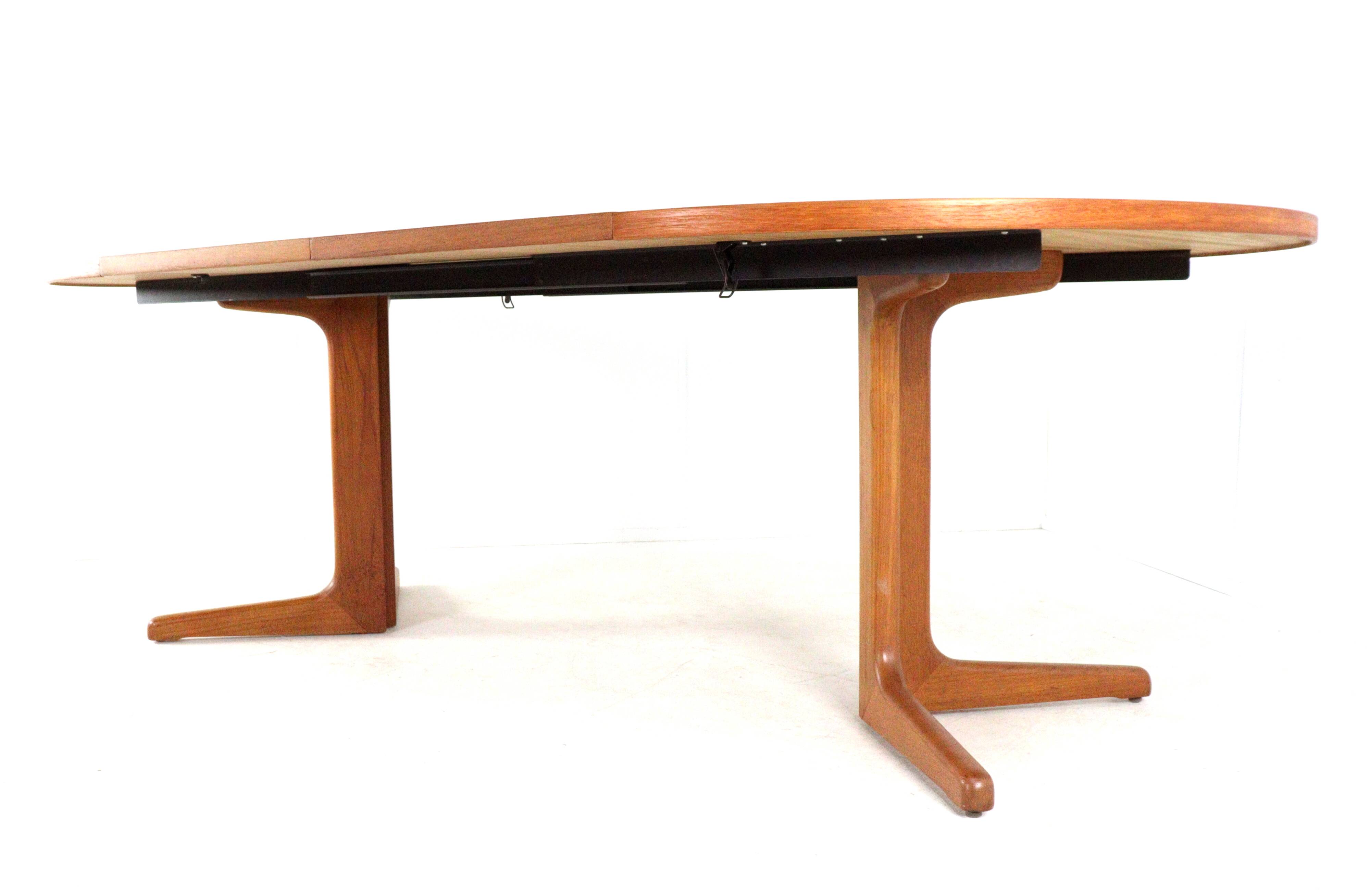 S. Burchardt Nielsen round (2x) extendable dining table danish design teak