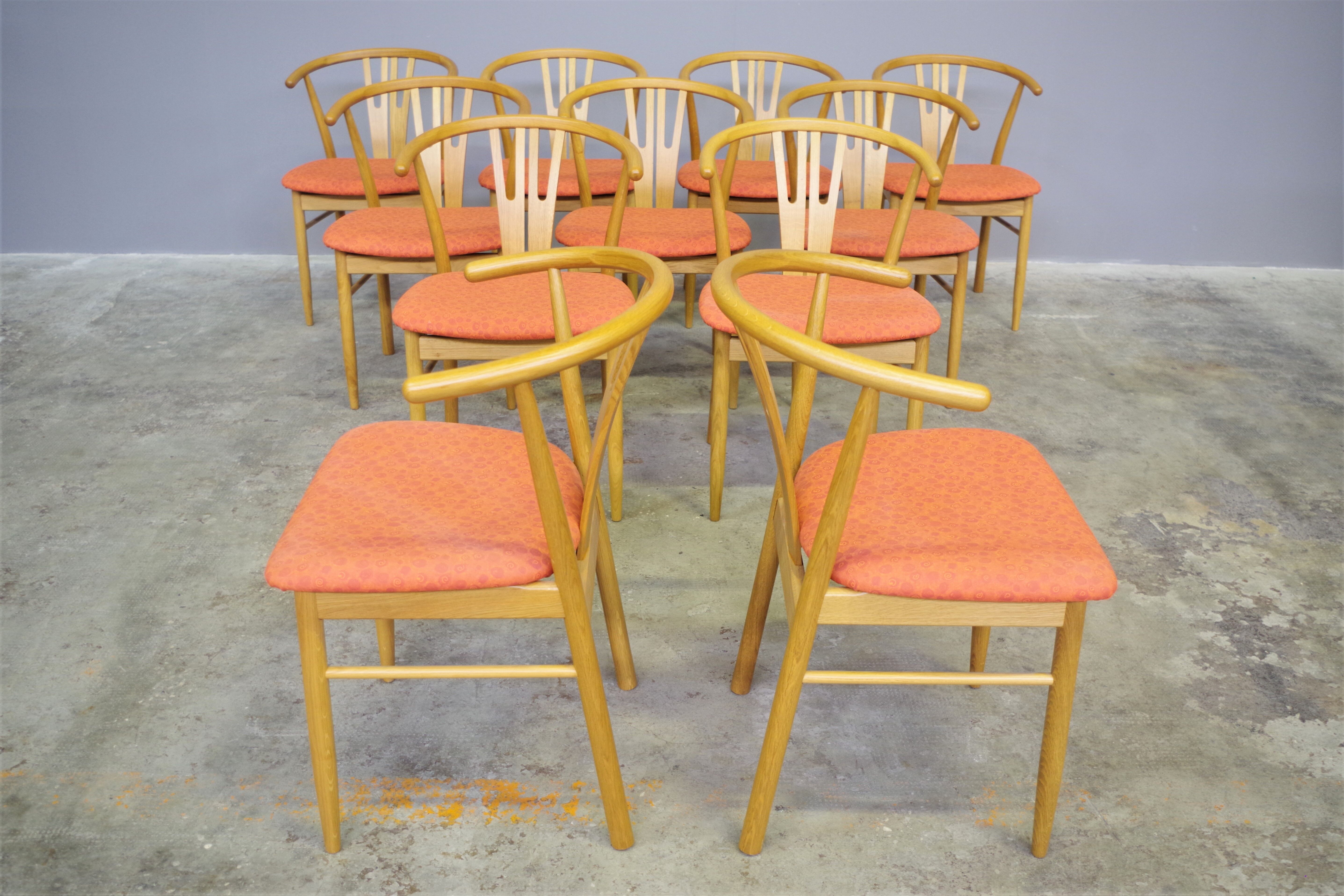 Set of 11 modern curved wood oak chairs