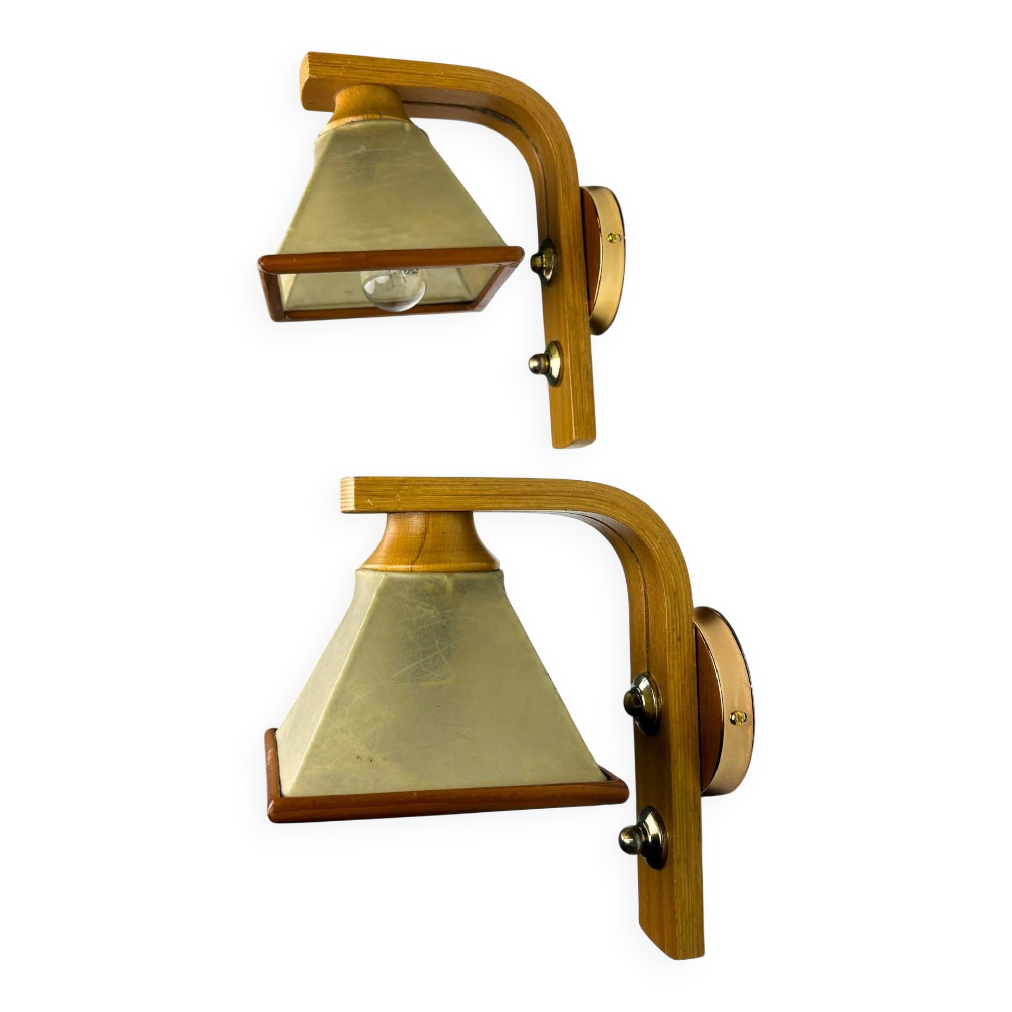 Pair of Italian "Cocoon" wall lights, resin and pine wood, circa 1970s