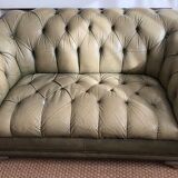 2-seater chesterfield sofa