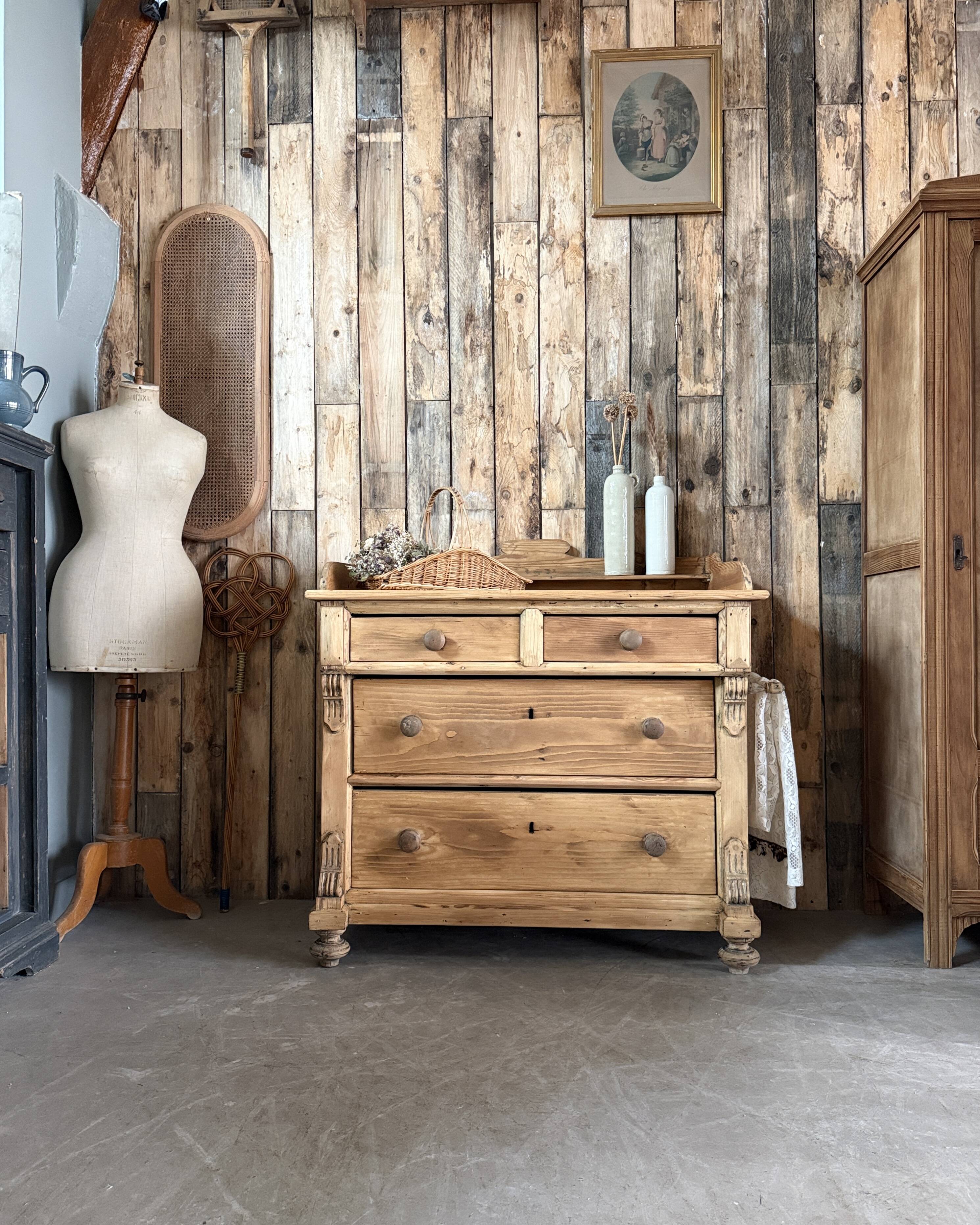 English pine chest of drawers
