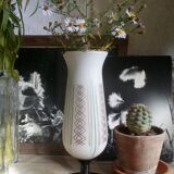 Vase à pied en opaline, années 50
