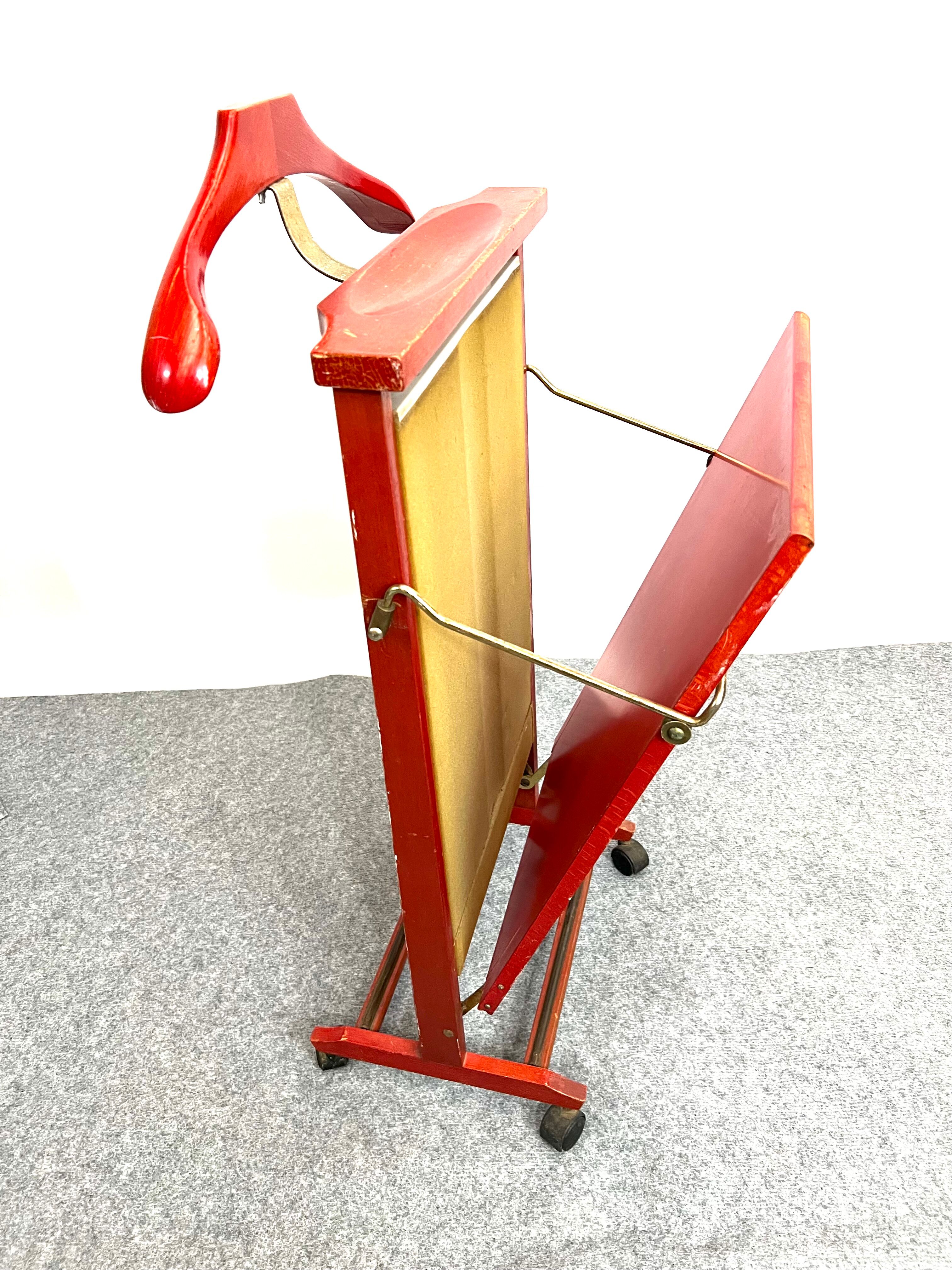 Night valet for Fratelli Reguiti